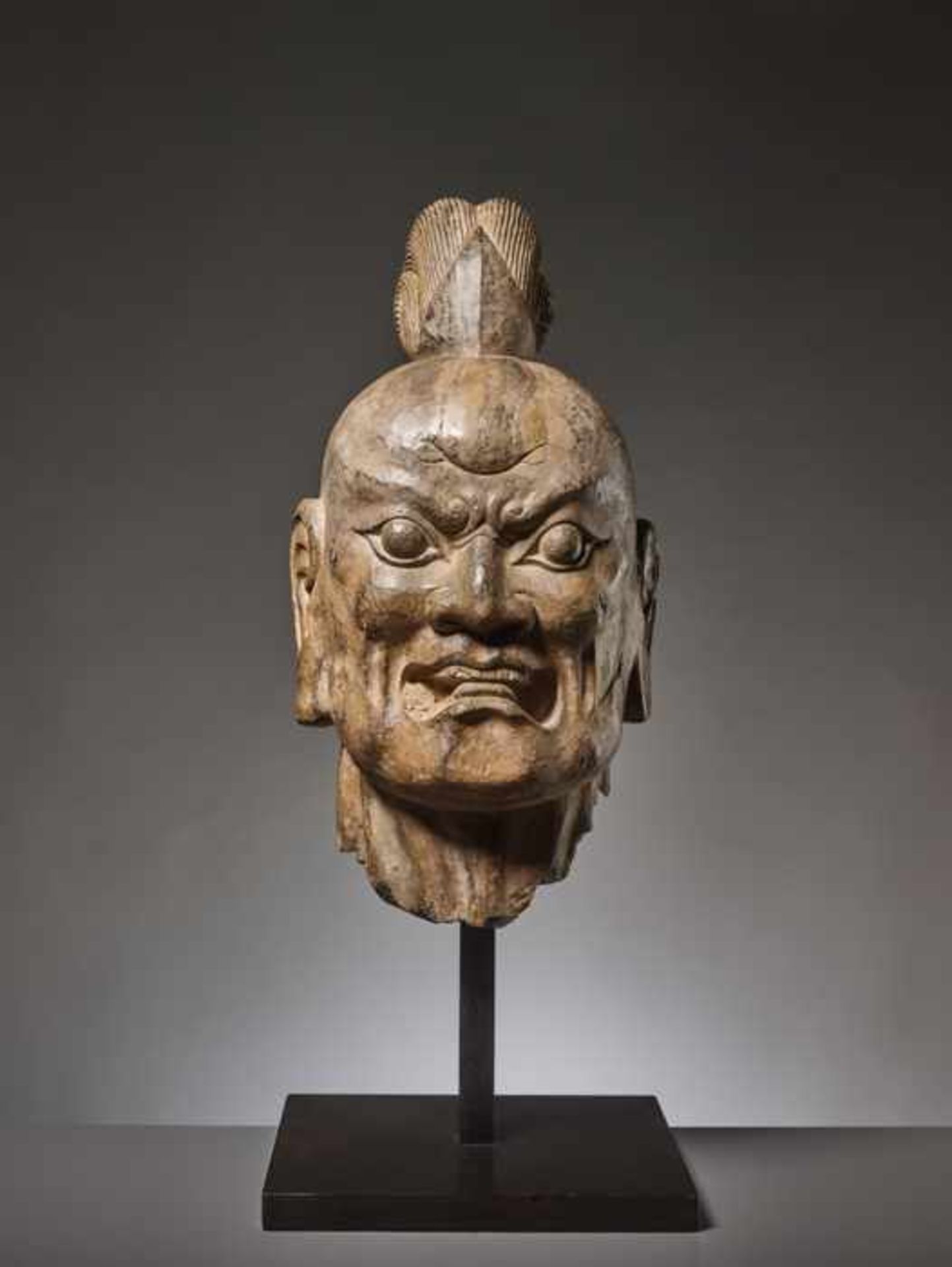 OVER-LIFESIZE LIMESTONE HEAD OF A TIANWANG GUARDIAN GOD, CHINA, TANG DYNASTY Sculpted and carved - Image 2 of 8