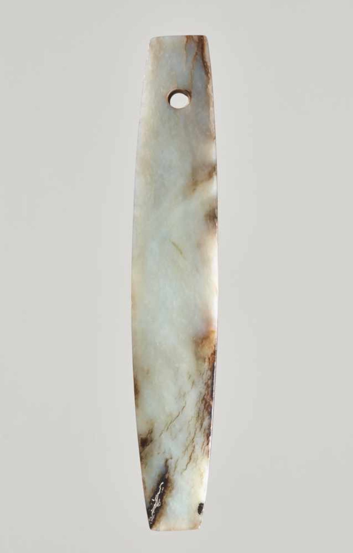 A FASCINATING AND RARE BLACK AND WHITE SLENDER BEN ADZE Jade. China, Early Bronze Age, Qijia - Image 5 of 5
