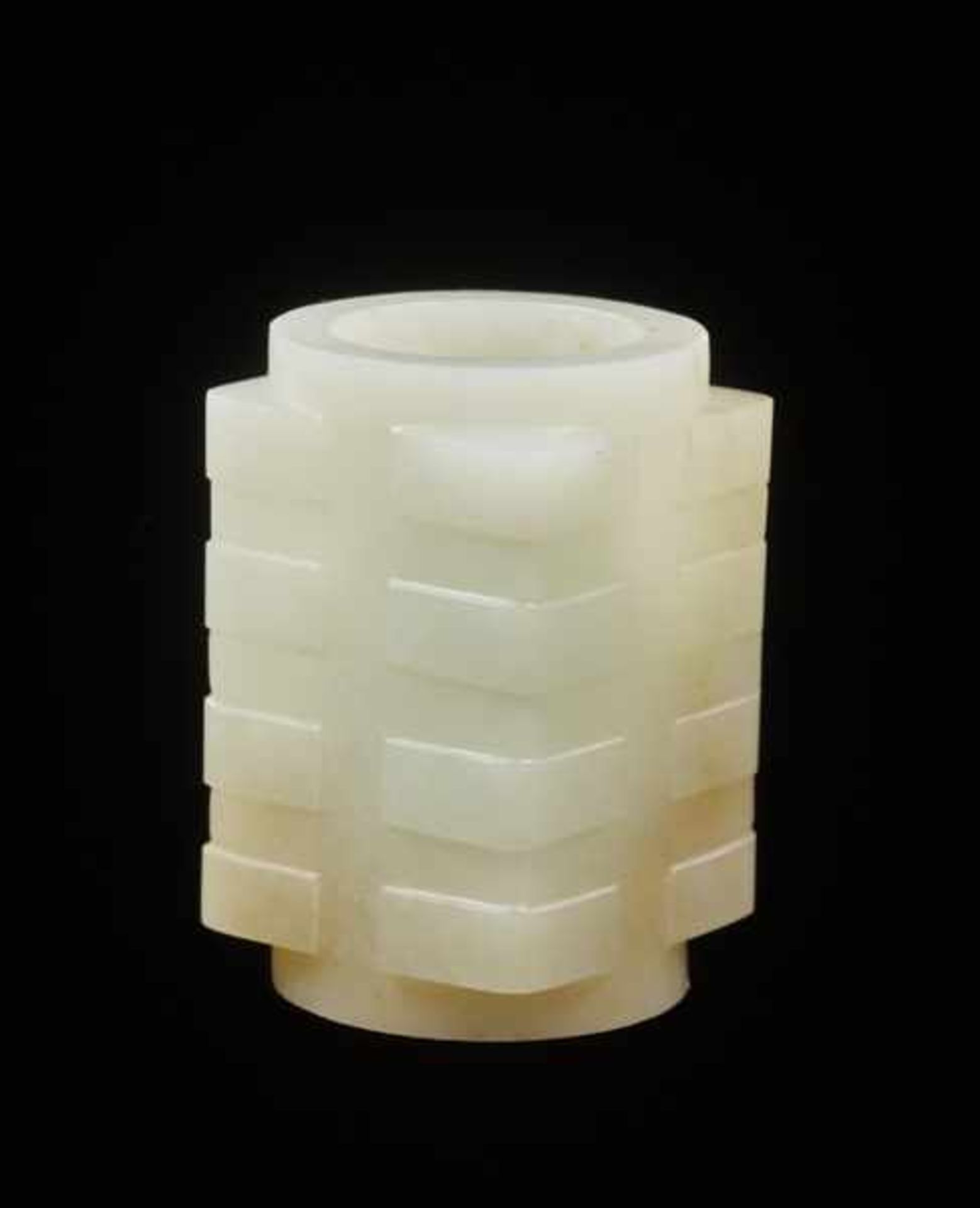 A BEAUTIFUL AND RARE MINIATURE CONG IN RESPLENDENT WHITE JADE DECORATED WITH REGULAR, WELL-CARVED - Image 2 of 5