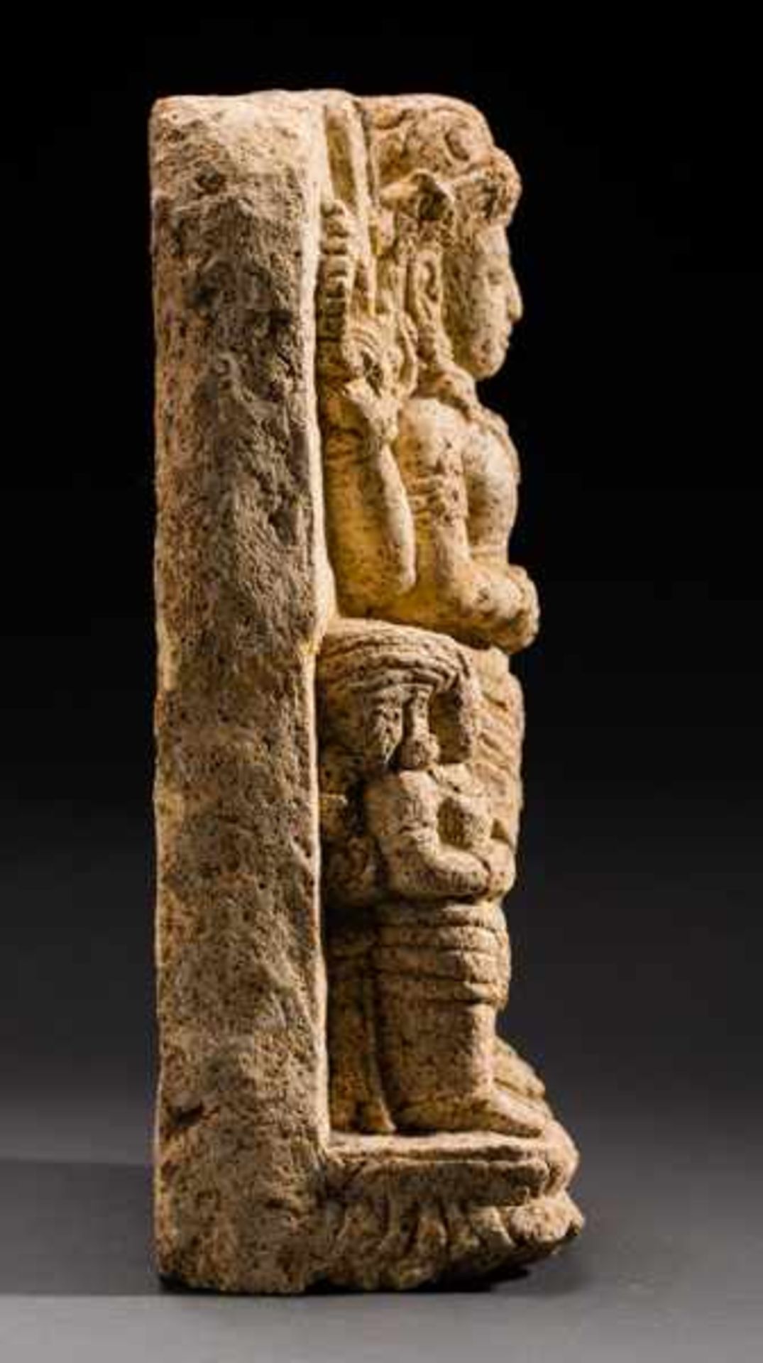 HIGH GOD VISHNU WITH WIVES Tuff. Majapahit, 14th to 15th cent.Very rare stele featuring the high, - Image 4 of 5