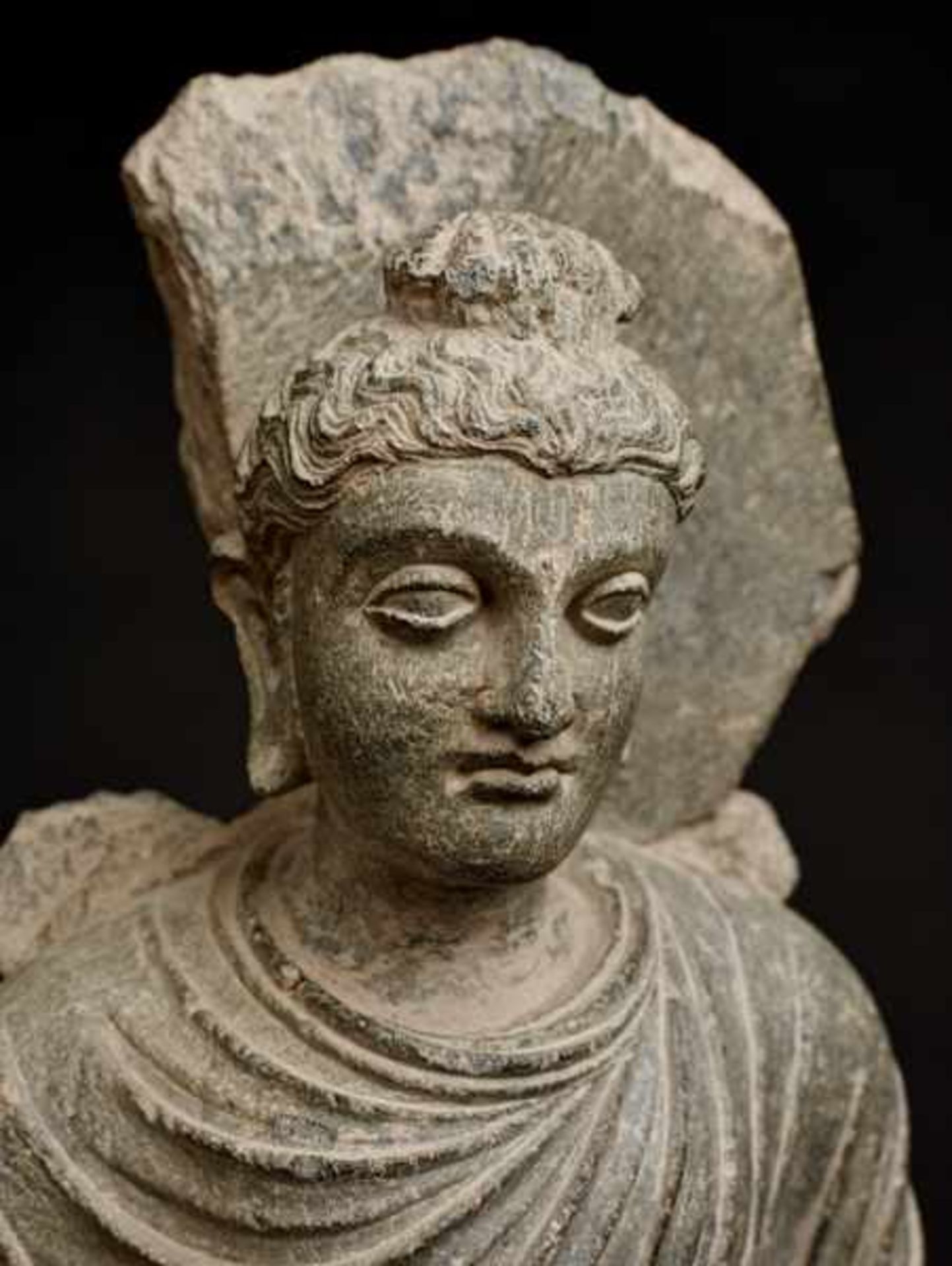 STANDING BUDDHA SHAKYAMUNI Green grey slate. Gandhara, former West-India, 2nd to 3rd cent.A very - Image 7 of 7