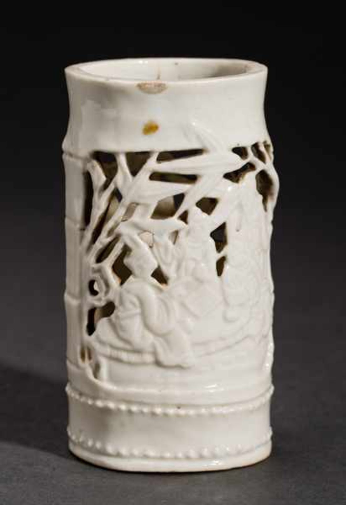 THE SEVEN WISE MEN IN A BAMBOO GROVE Blanc de Chine-Porcelain. China, Qing, 19th cent.A cup for - Image 2 of 5