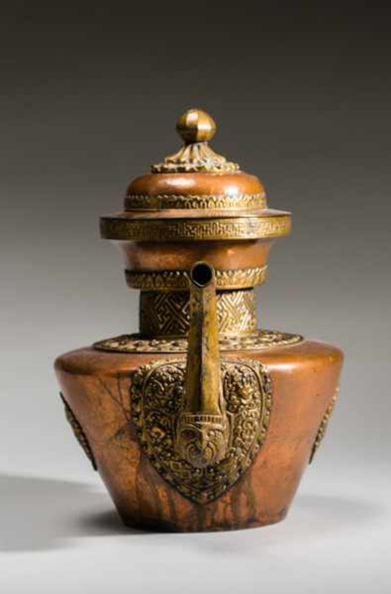 REPRESENTATIVE TEAPOT Copper and brass. Ladakh, 19th cent. to about 1900All parts of this striking - Image 3 of 6