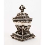 SKULL BOWL WITH VAJRA ON A STAND Silver and repoussé. Tibet, 19th cent. /first hold of 20th cent.A