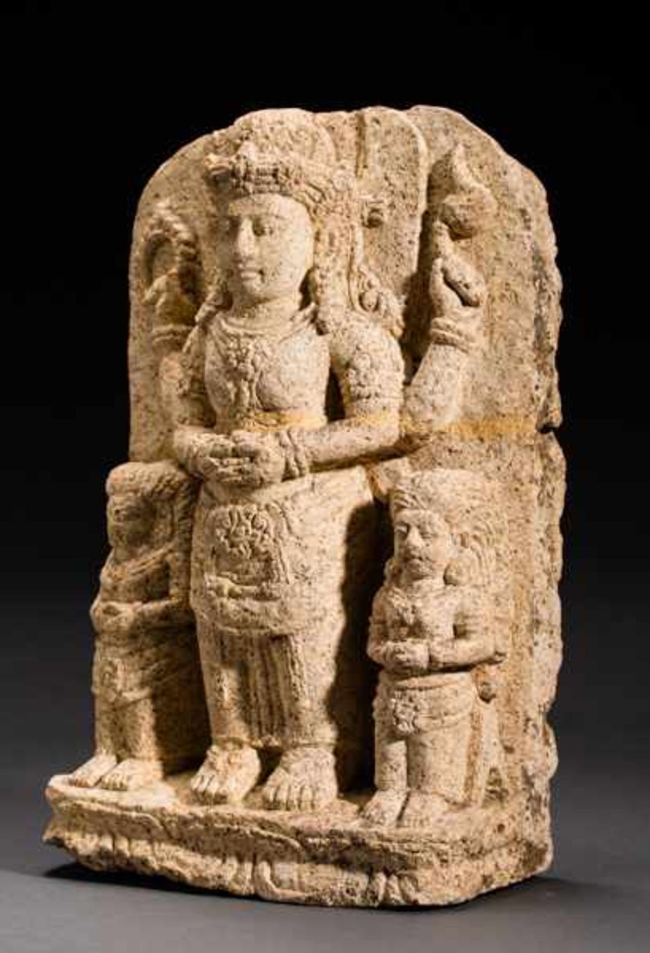 HIGH GOD VISHNU WITH WIVES Tuff. Majapahit, 14th to 15th cent.Very rare stele featuring the high, - Image 2 of 5
