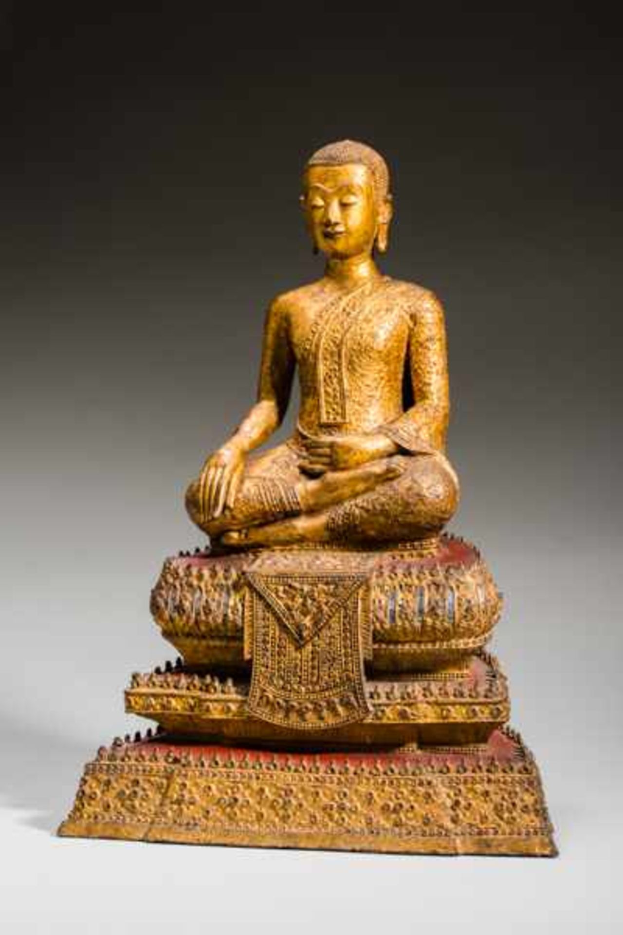 ARHAT SEATED IN THE STYLE OF BUDDHA Gilded bronze. Siam, Ratanakosin, about 1800Opulently wrought - Image 2 of 6