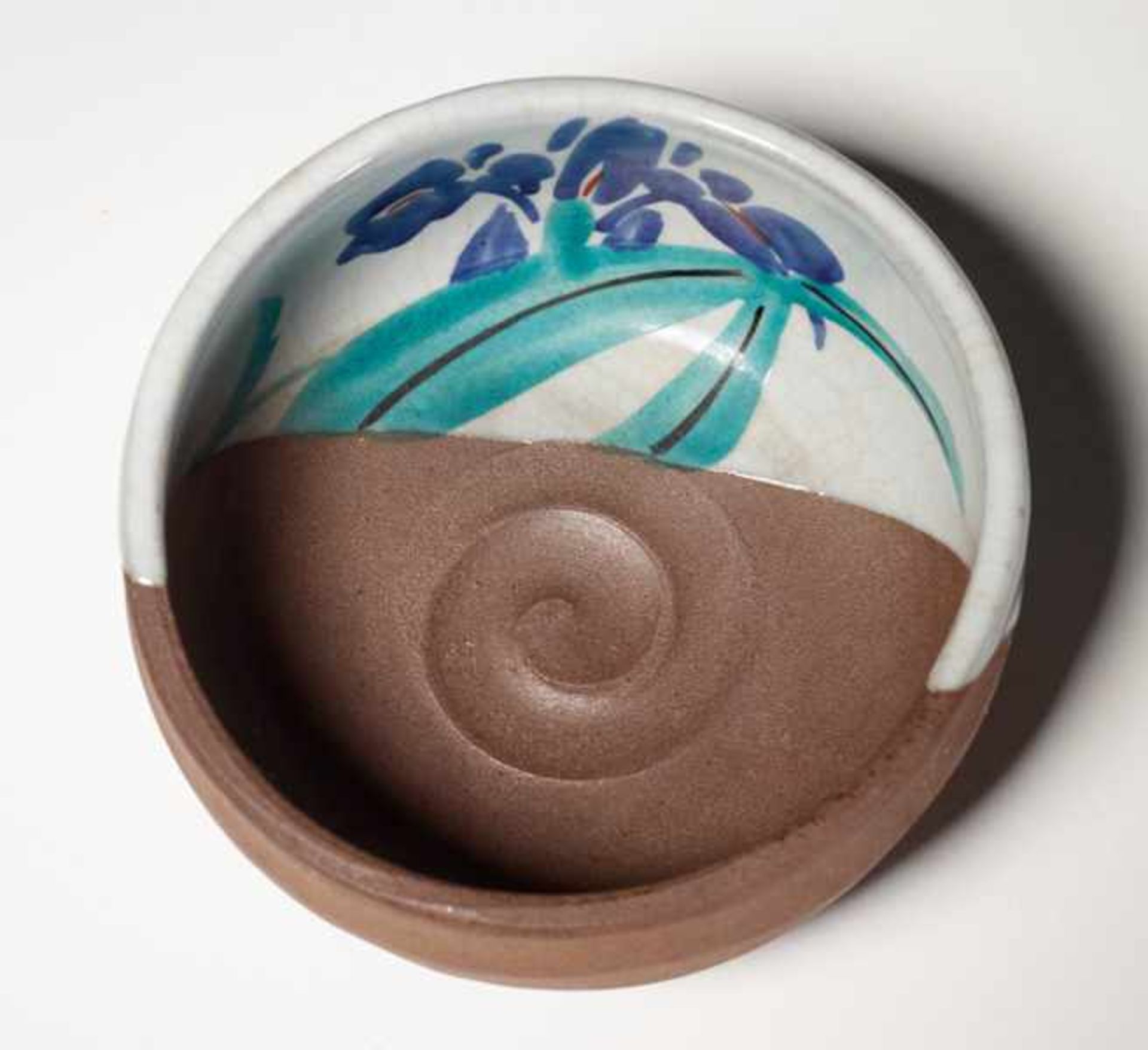 CHAWAN Glazed ceramic. Japan, Meiji / ShowaBeautiful, dense biscuit; precisely formed foot, flue - Image 2 of 6