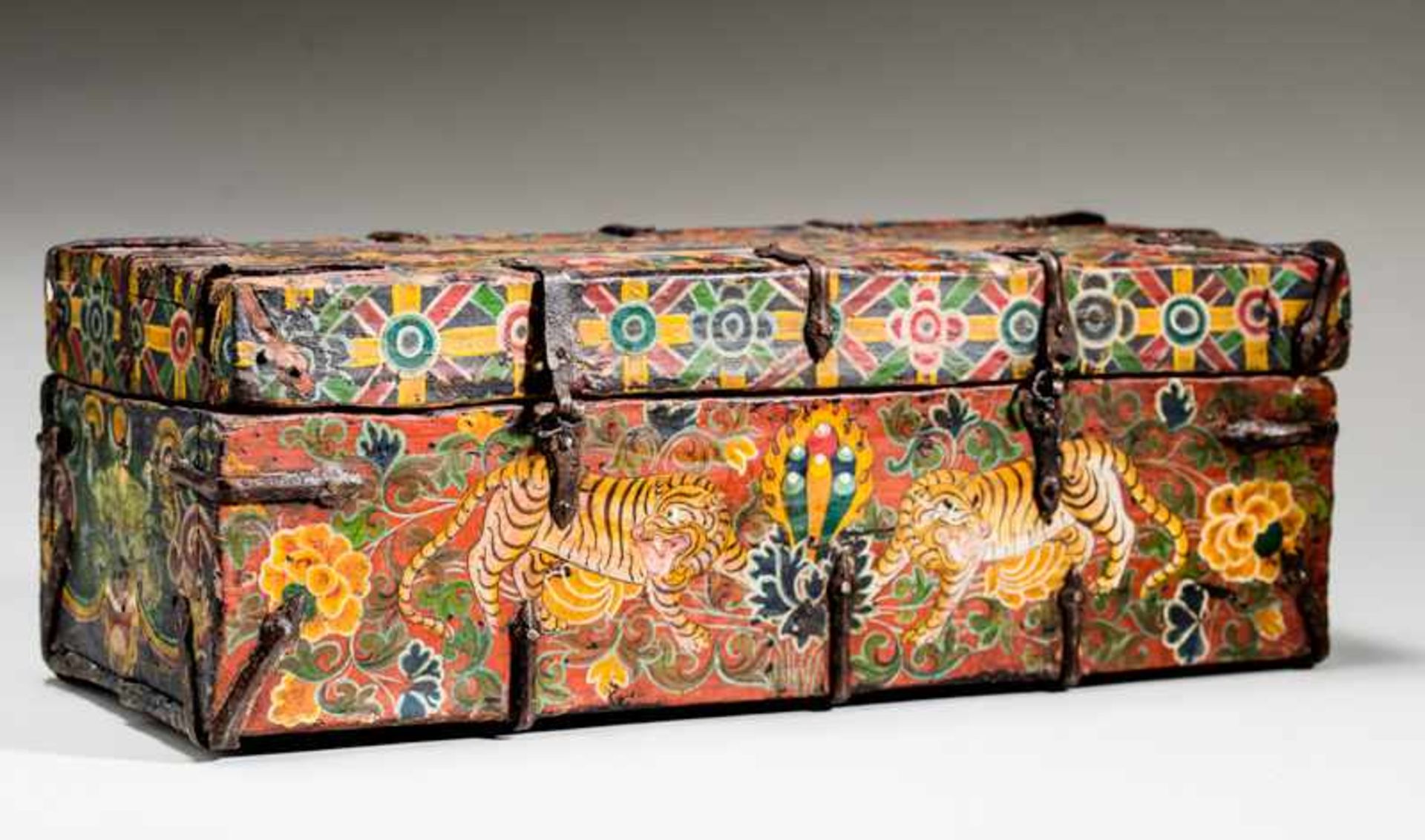 STRONGBOX WITH SNOW LIONS, TIGERS AND BOYS Colorfully painted wood, iron fittings. Tibet, 19th - Image 4 of 8