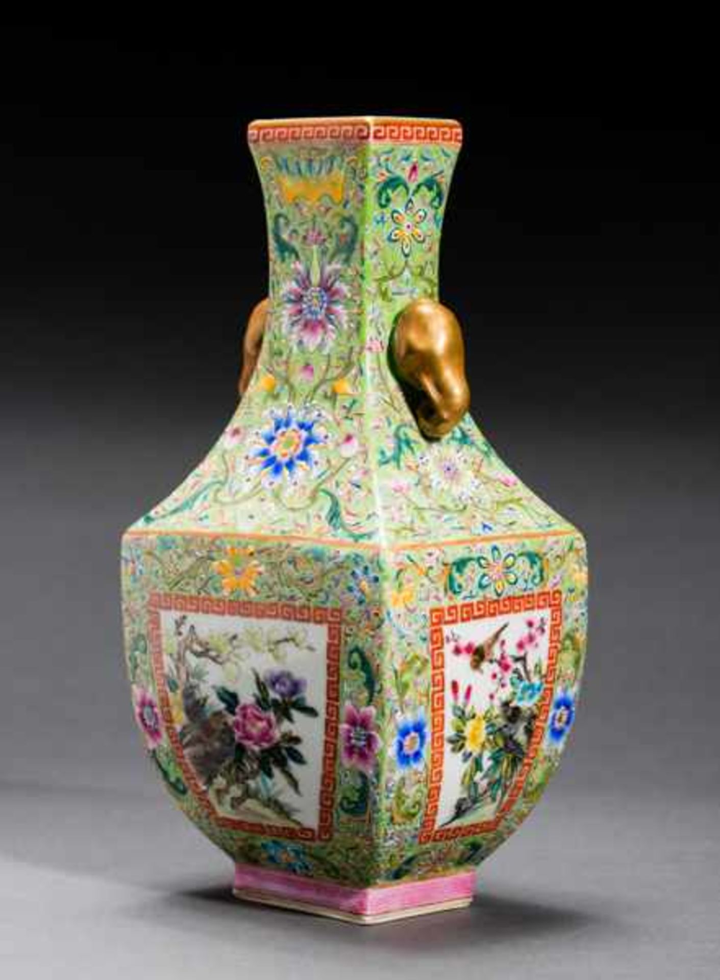 VASE WITH BLOSSOMS, BIRDS AND ELEPHANT HEADS Porcelain with enamel paint and gilding. China, This - Image 4 of 5