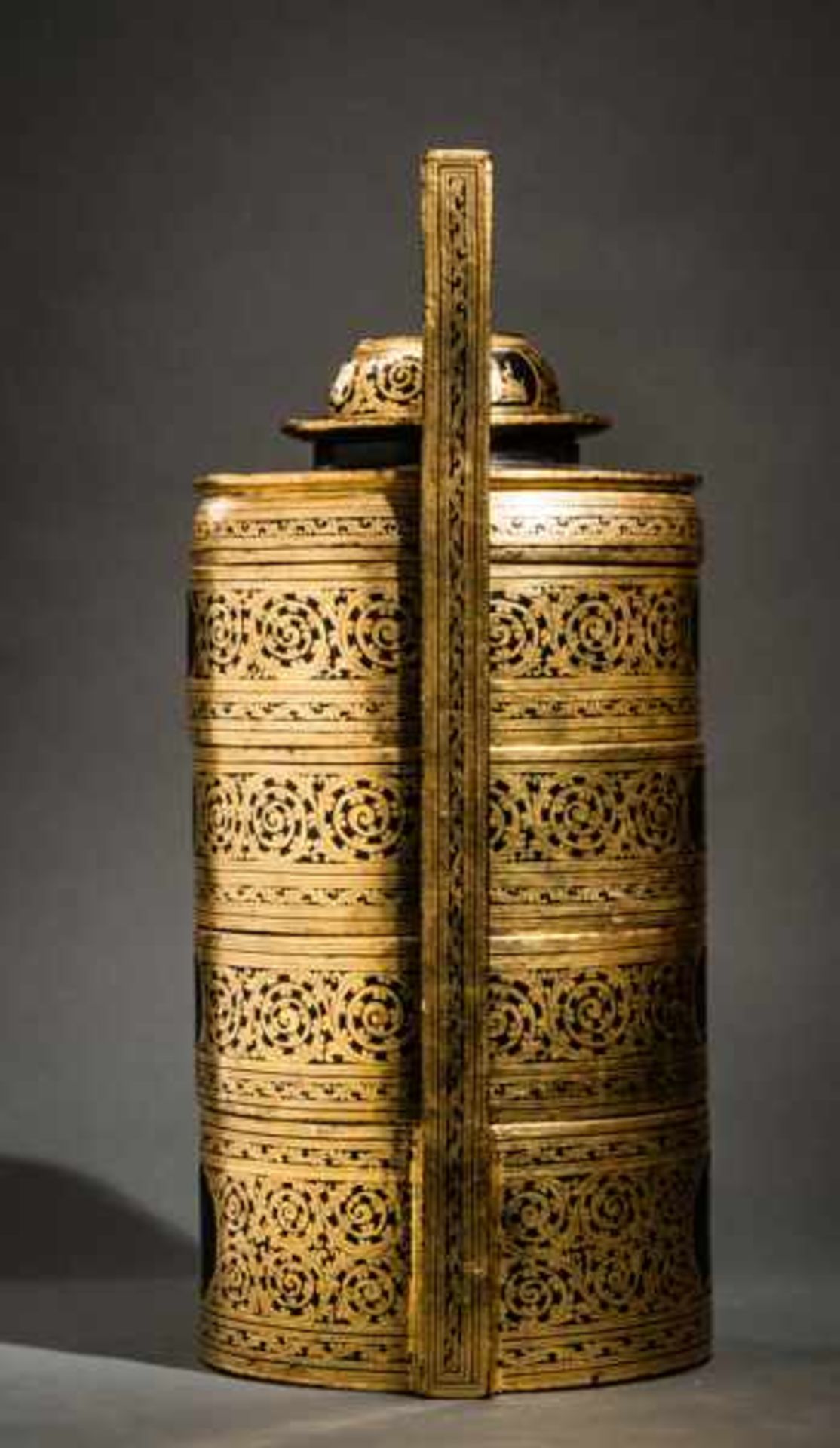 TALL MULTILAYER VESSEL Wood, bamboo, lacquer technique, gold. Burma, late Konbaung, 19th cent.Four - Image 3 of 5