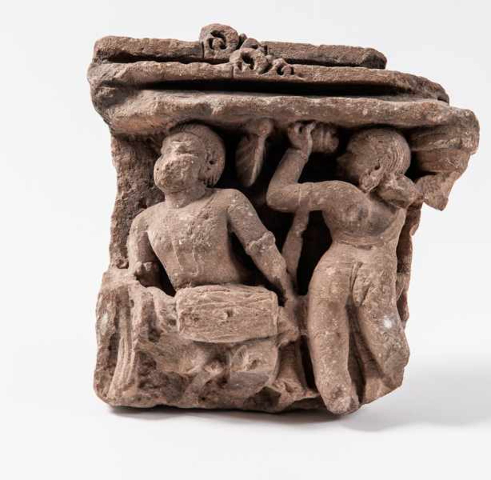 A FRAGMENT OF AN INDIAN STELE WITH A DRUMMER AND A DANCER Sandstone. India, ca. 12th-14th cent. - Image 3 of 3