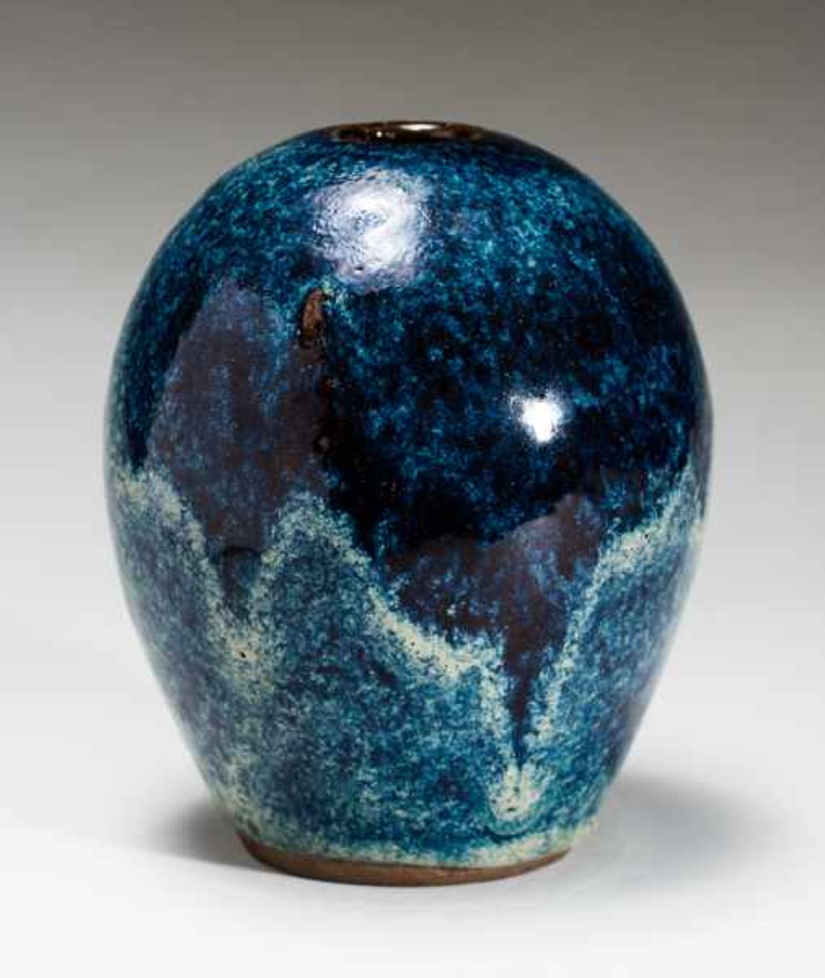 OVAL VASE WITH SPECKLED GLAZE Glazed ceramic. China, The oval vase has no neck and the opening is - Image 2 of 5