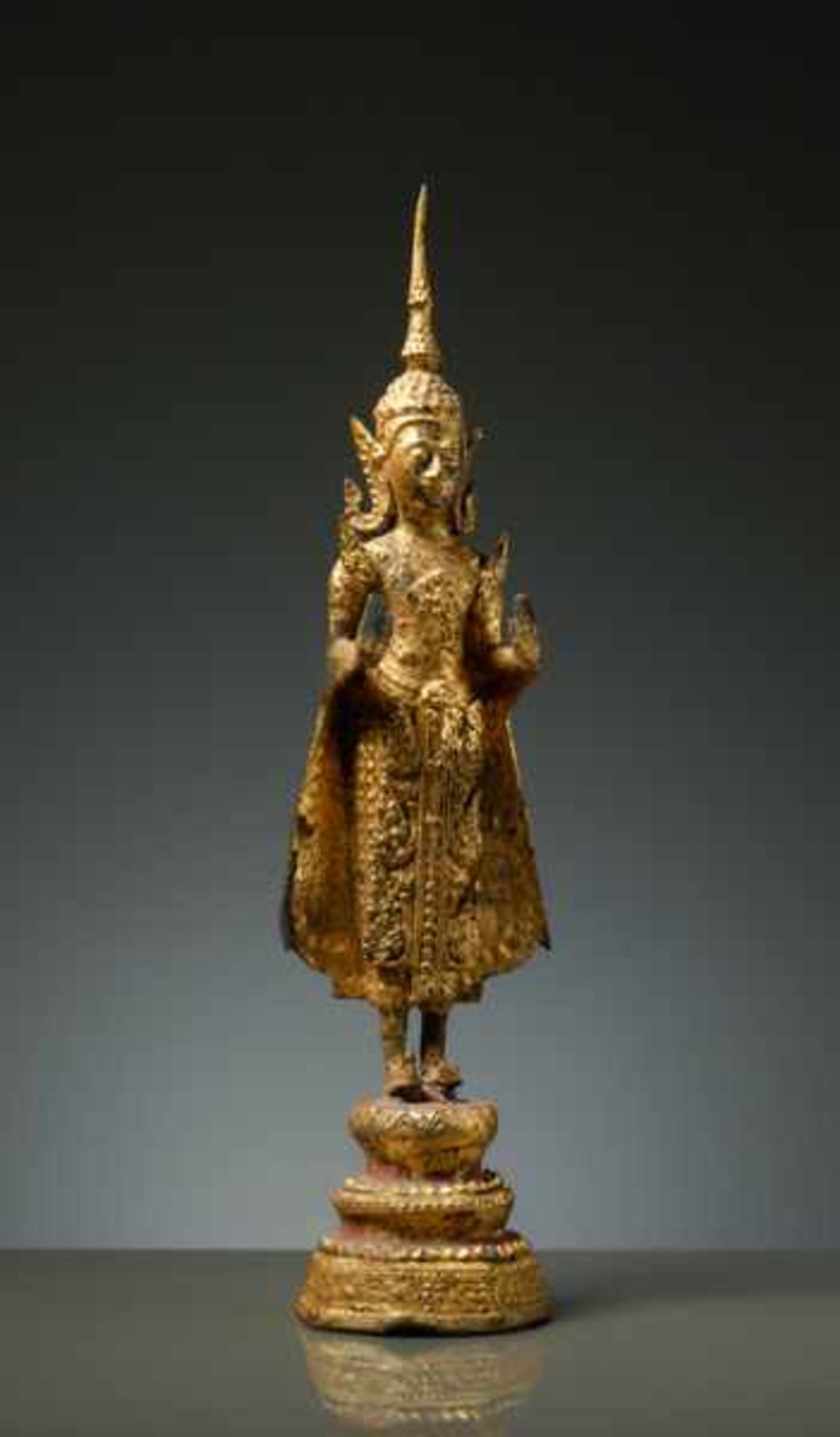 STANDING BUDDHA SHAKYAMUNI Gold-plated lacquer, bronze. Thailand, Ratanakosin, 19th cent.This Buddha - Image 2 of 5