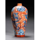 MEIPING VASE WITH DRAGONS Porcelain, white-blue and iron red. China, Angular, octagonal Meiping form