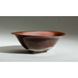 IRON-BROWN BOWL Glazed ceramic. China, Song to Yuan, 12th to 13th cent.Beautiful, red-brown glaze;