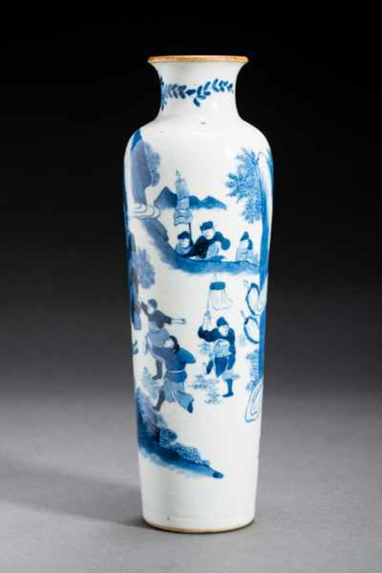 VASE WITH LANDSCAPE AND PEOPLE Porcelain with cobalt-blue painting. China, Cylindrical form gently - Image 2 of 6