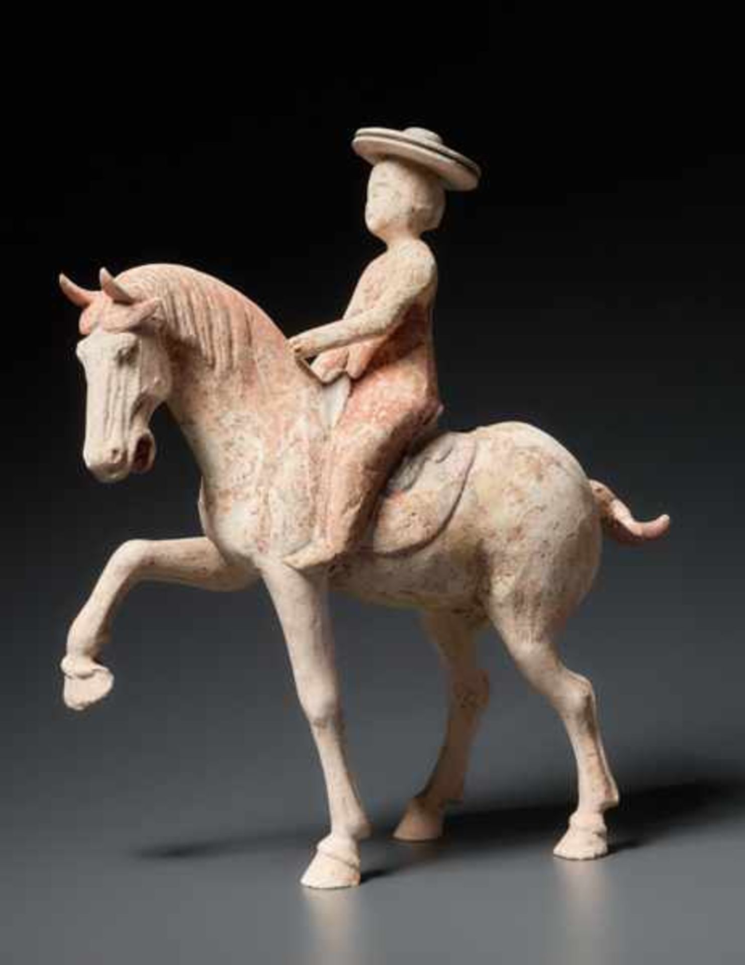 EQUESTRIAN LADY Terracotta with painting. China, Tang-dynasty (618 - 905), TL-getestetAn exceptional - Bild 3 aus 4