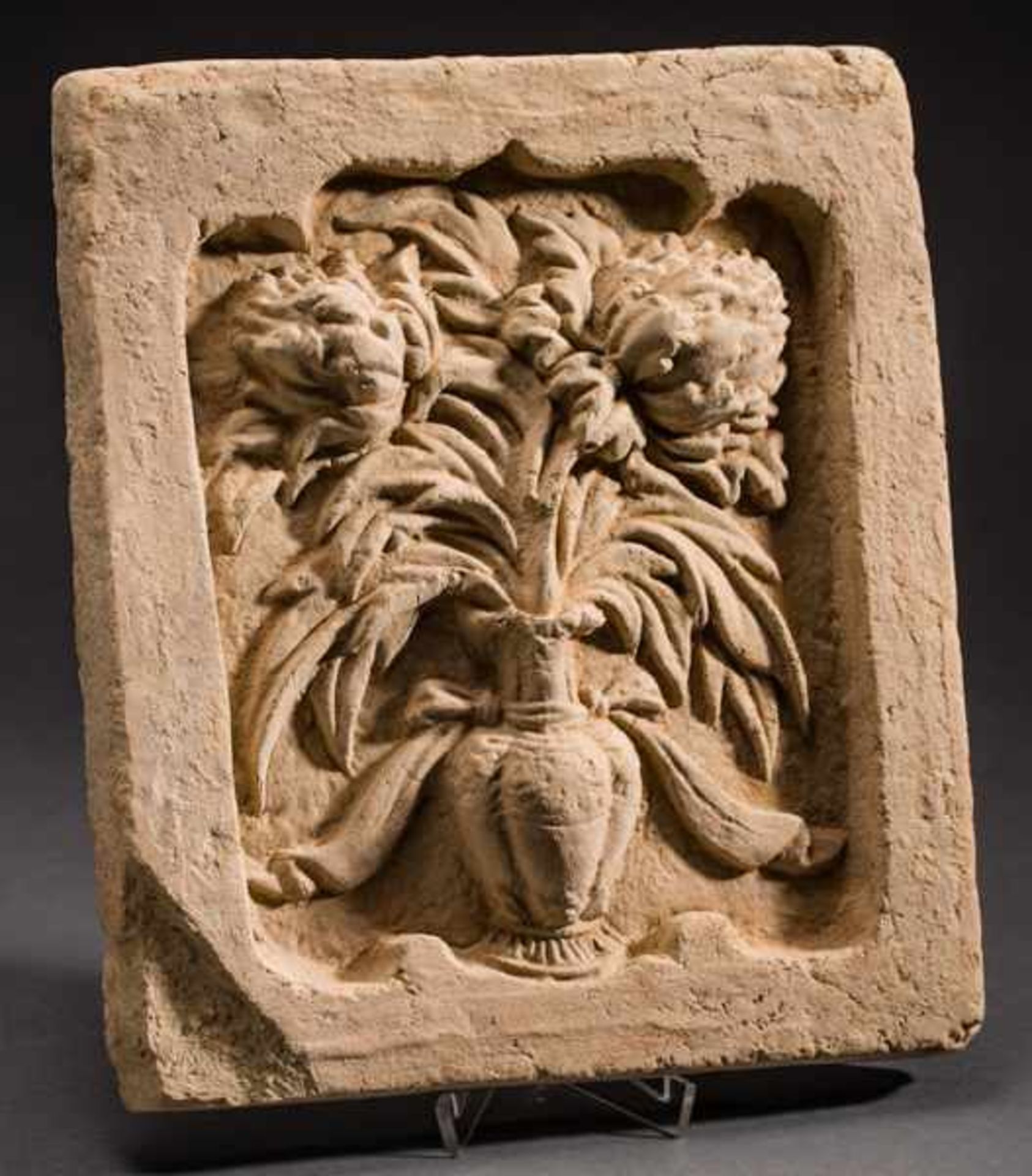 800 YEAR-OLD FRIEZE Terracotta. China, Jin (1115-1234)Recessed relief of a vase with flowers. Highly - Image 2 of 4