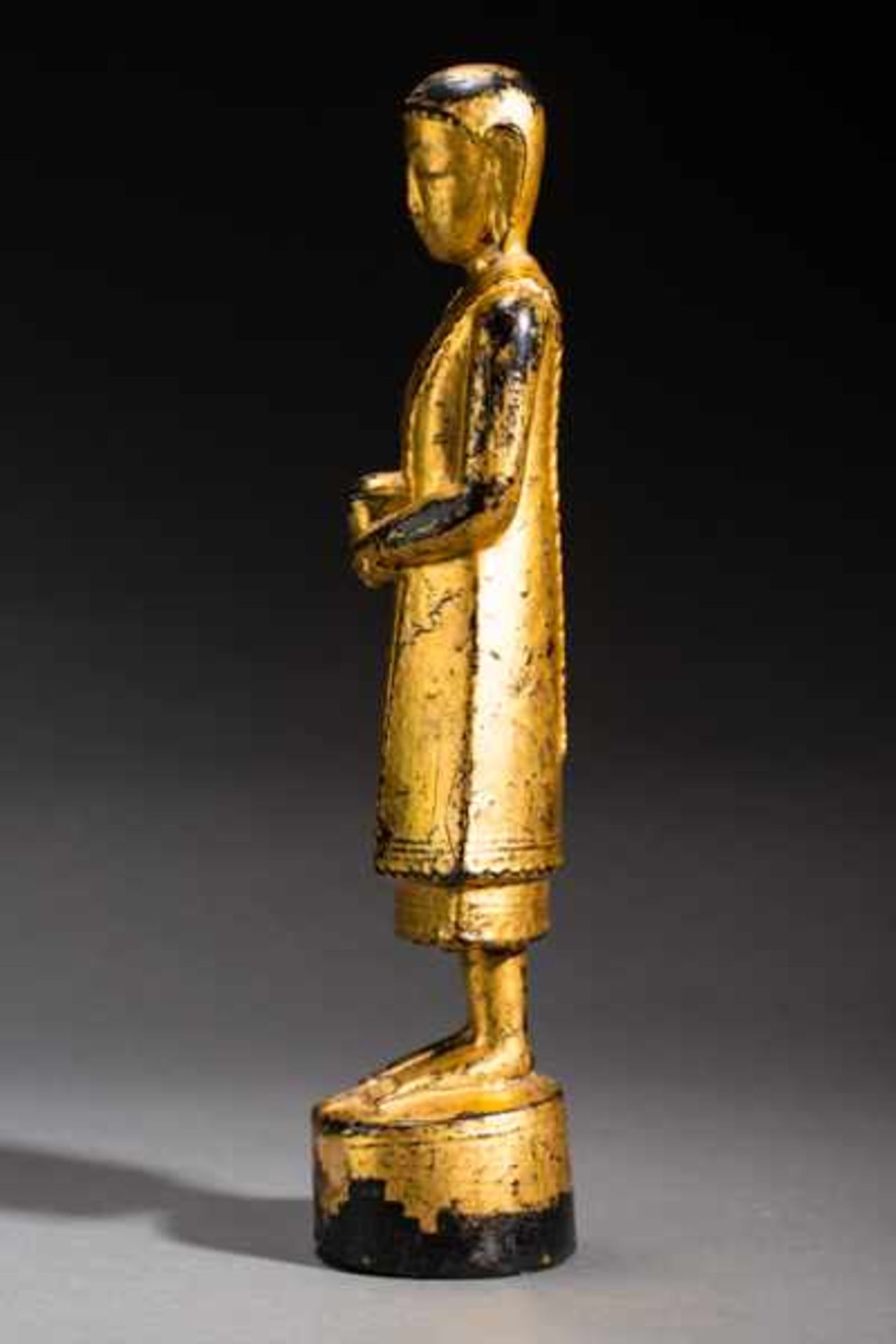 STANDING ARHAT Noble wood, lacquer, gilding. Burma, first half of 20th cent.An apostle of the - Image 3 of 7