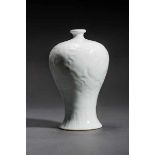 SMALL MEIPING VASE WITH DRAGON Porcelain. China, This small meiping vase is completely white and