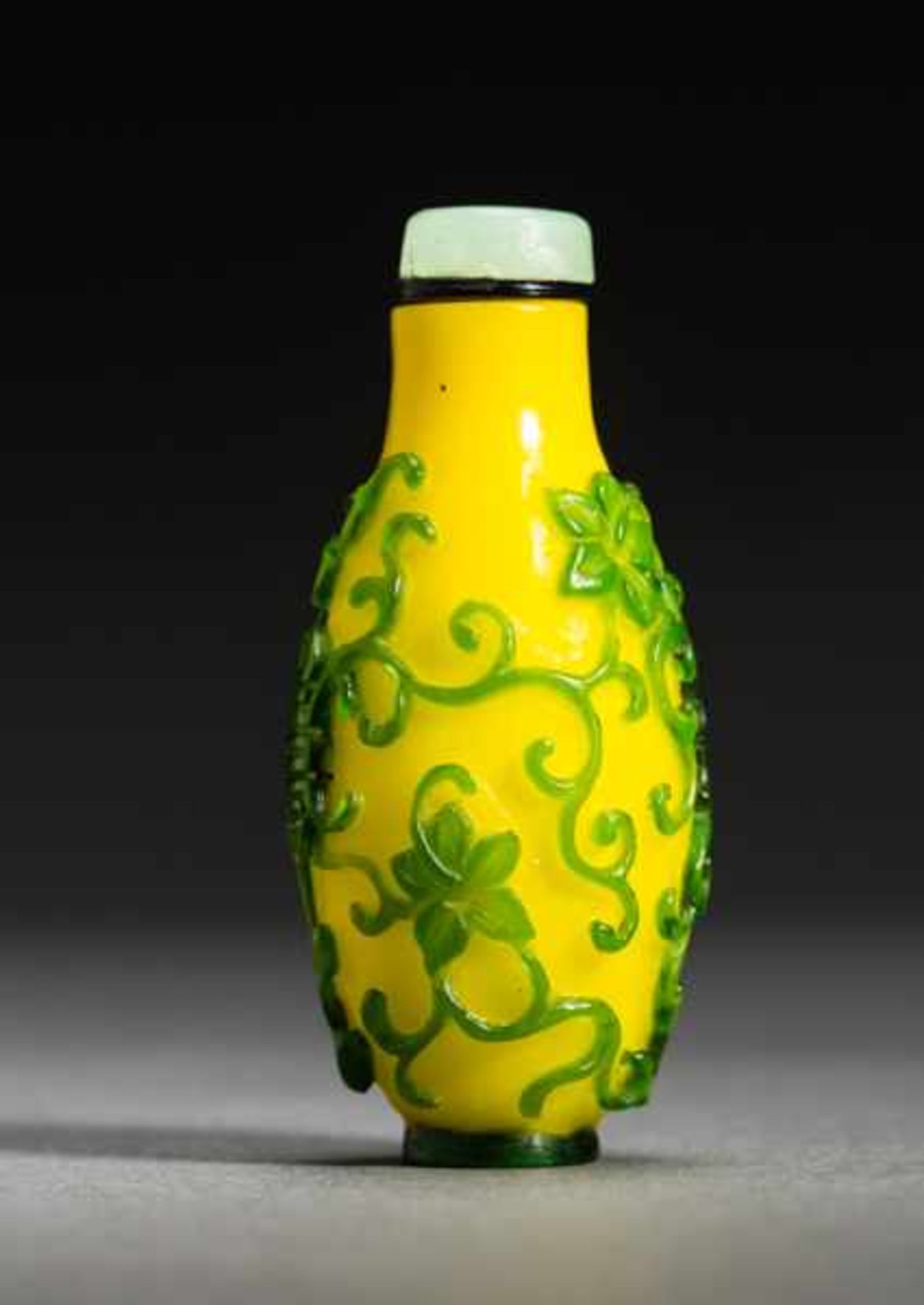 BLOSSOMS AND LONG LIFE Colored cameo glass. Stopper: glass; ivory spoon. China, Bottle-shaped, - Image 4 of 6