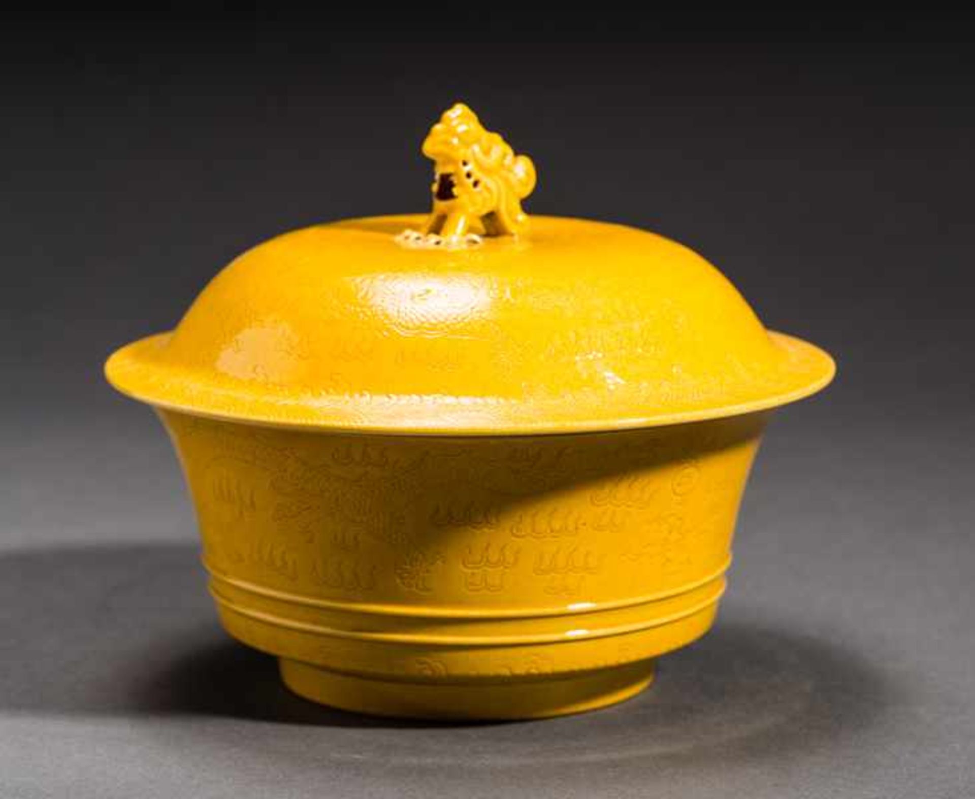 BOWL AND DRAGONS Imperial-yellow, glazed porcelain. China, On this curved bowl and the beautifully