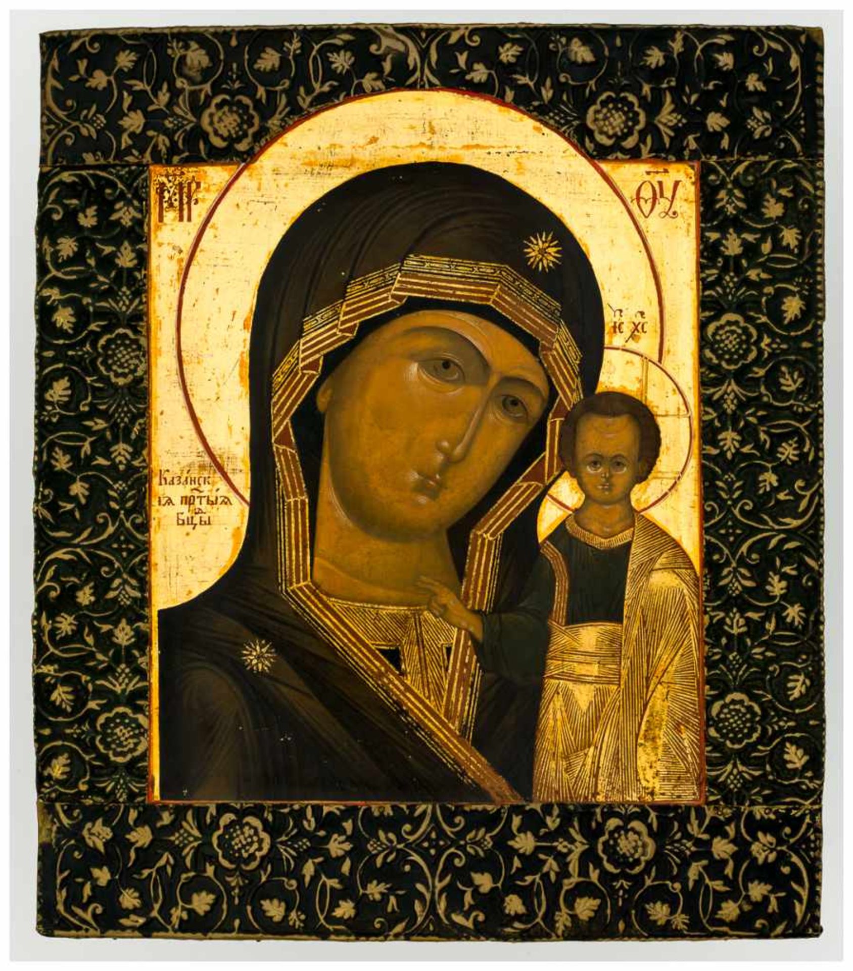 Gottesmutter von Kasan Russische Ikone mit Basma, 19. Jh. 31,5 x 27 cm Der Basma stammt aus dem