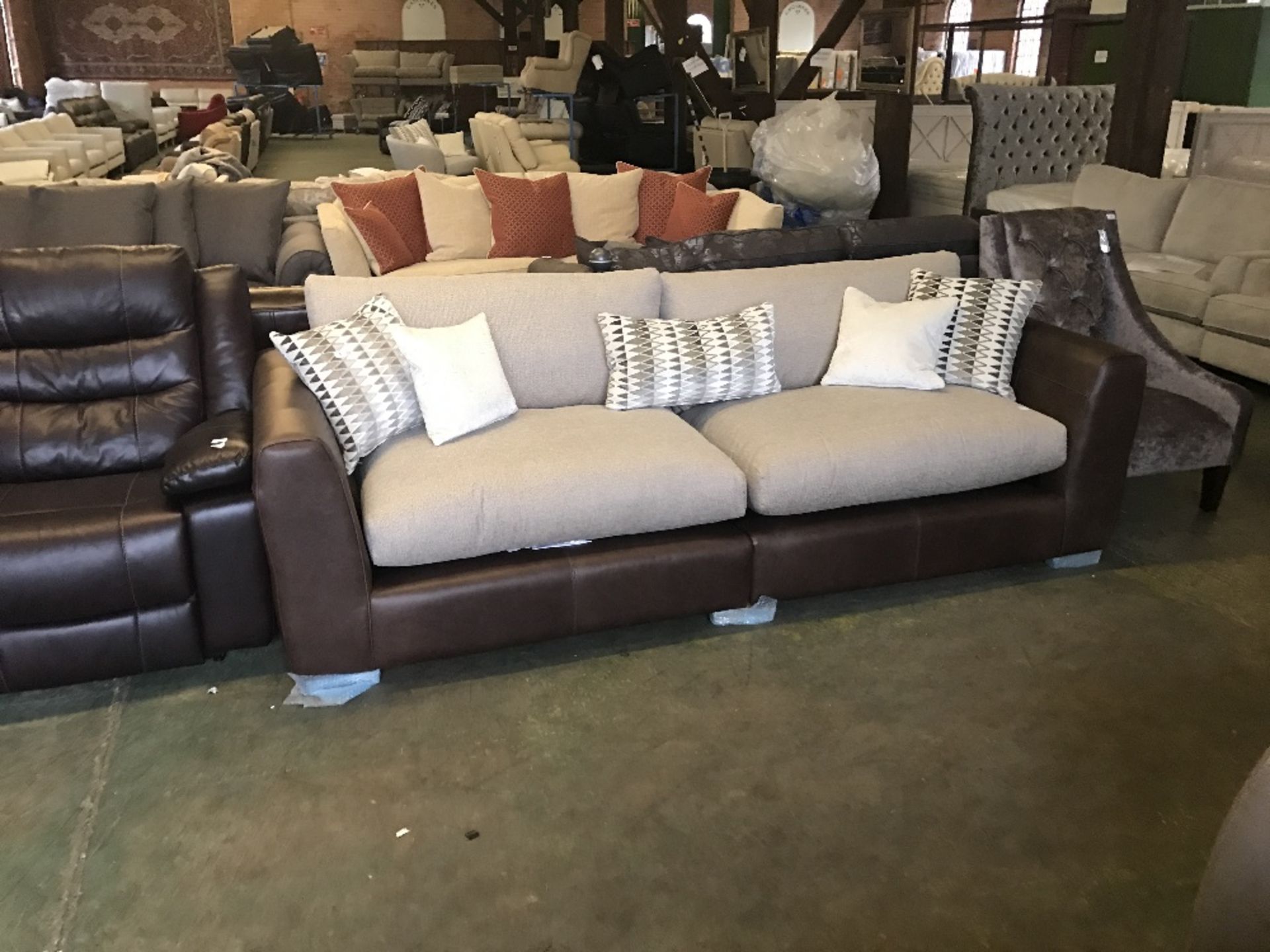 BROWN HALF HIDE SPLIT 4 SEATER SOFA (14880)