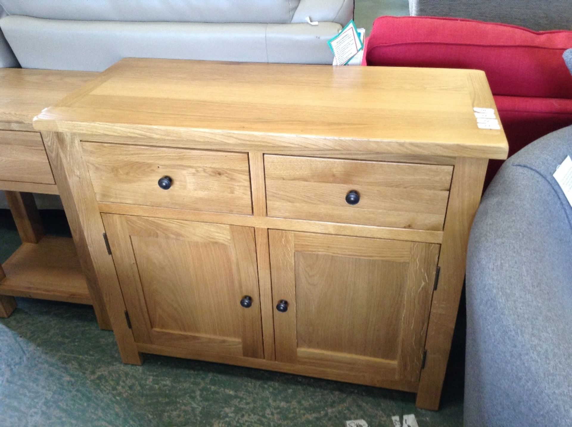 OAK 2 DOOR SIDEBOARD (boxed) (4)