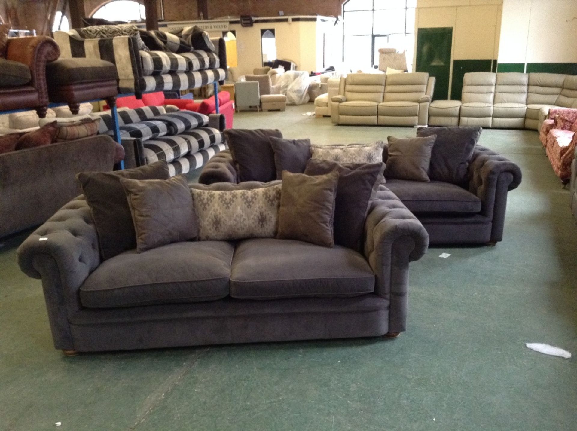 GREY CHESTERFIELD STYLE SPLIT 4 SEATER SOFA AND 3