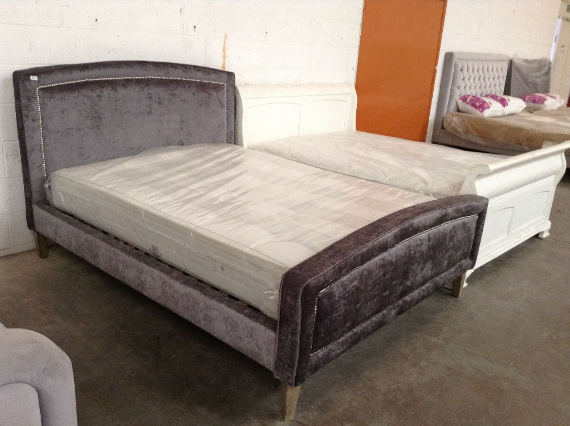 GREY UPHOLSTERED KING SIZE BEDFRAME