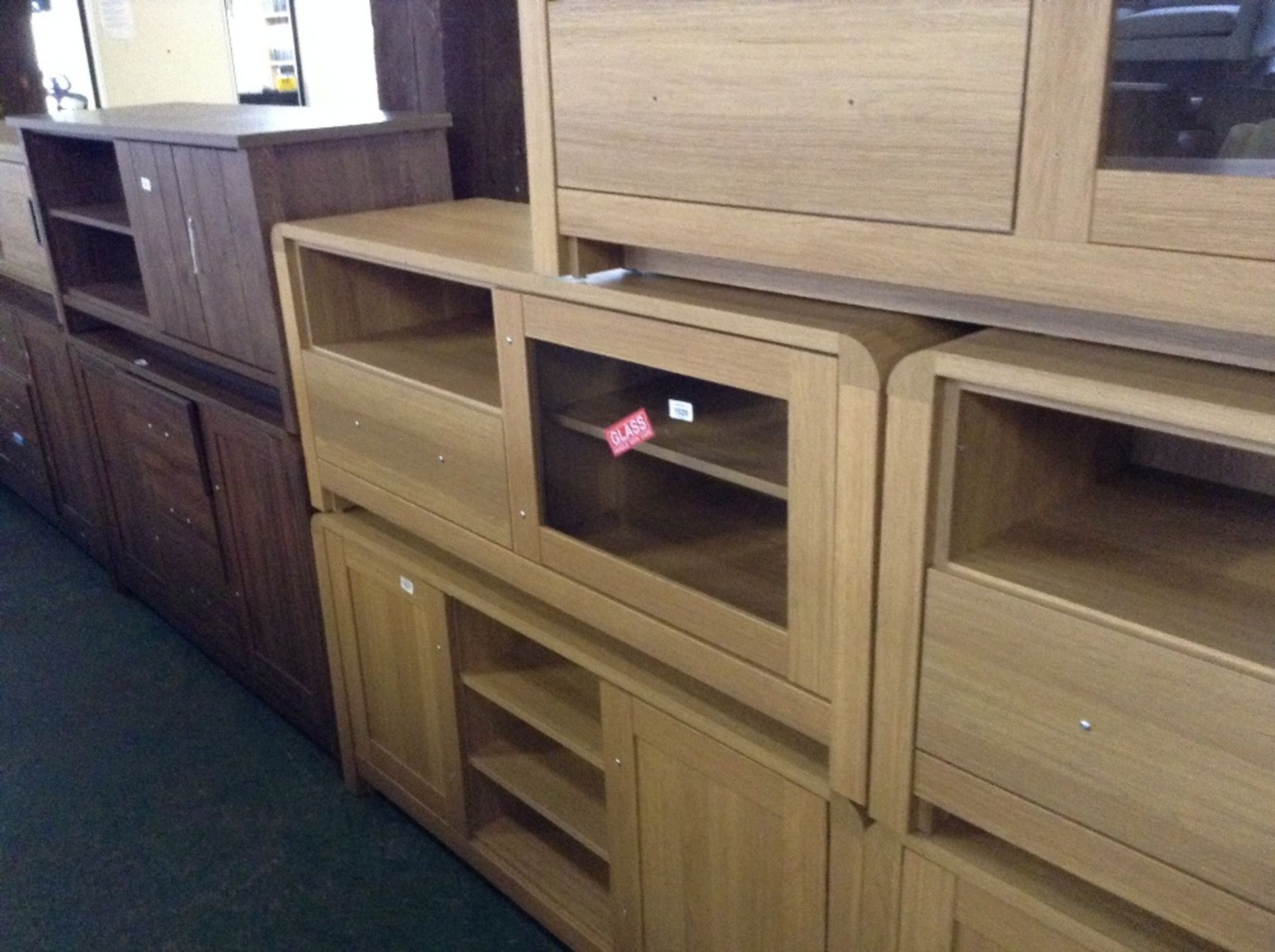 OAK TV/MEDIA UNIT (return)