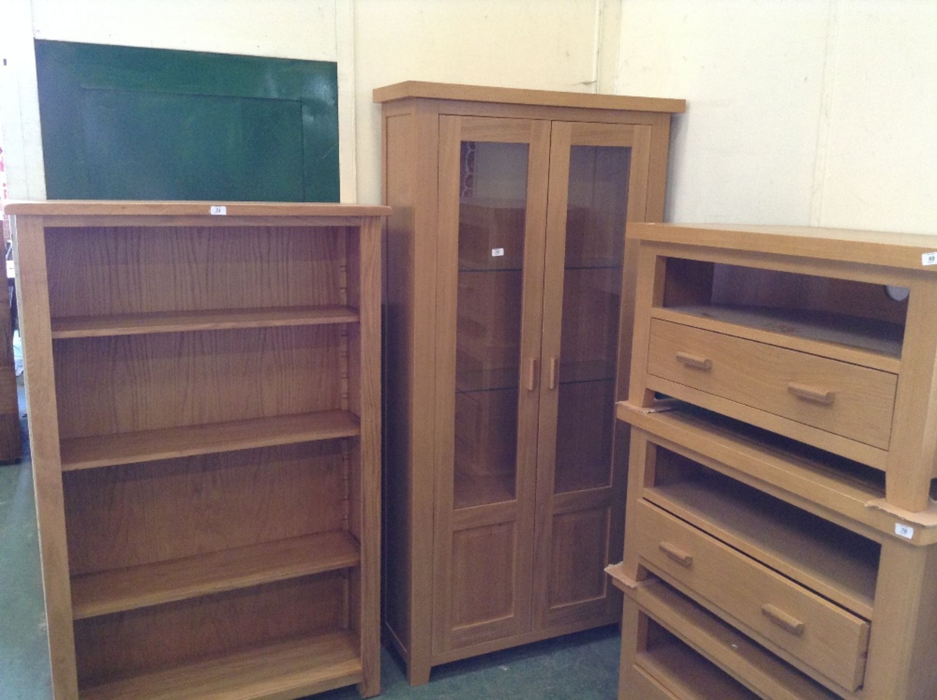 OAK GLASS DISPLAY UNIT