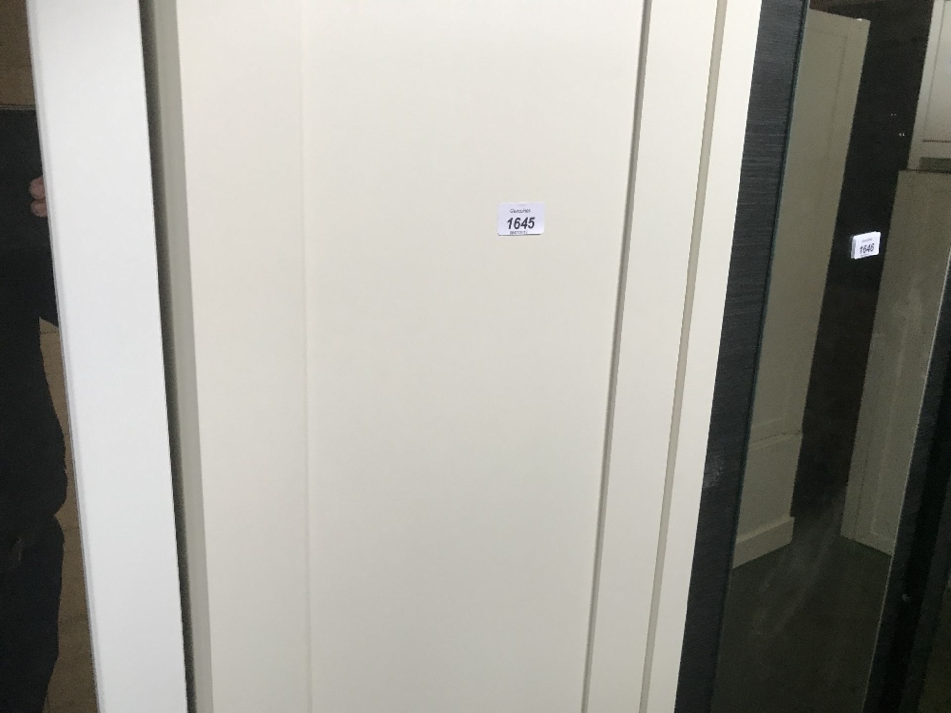 IVORY SINGLE WARDROBE (RETURN)