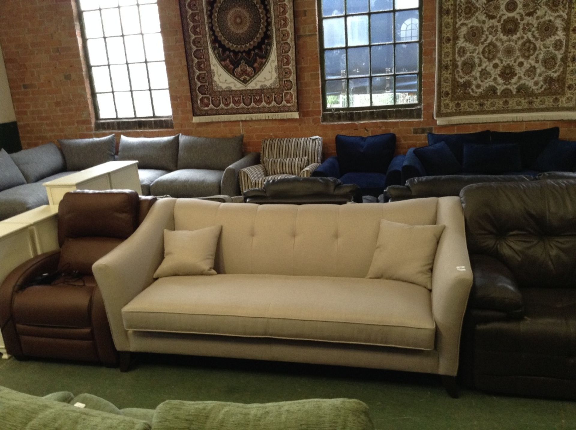 GREY 3 SEATER SOFA (TR000932 WO0215542)