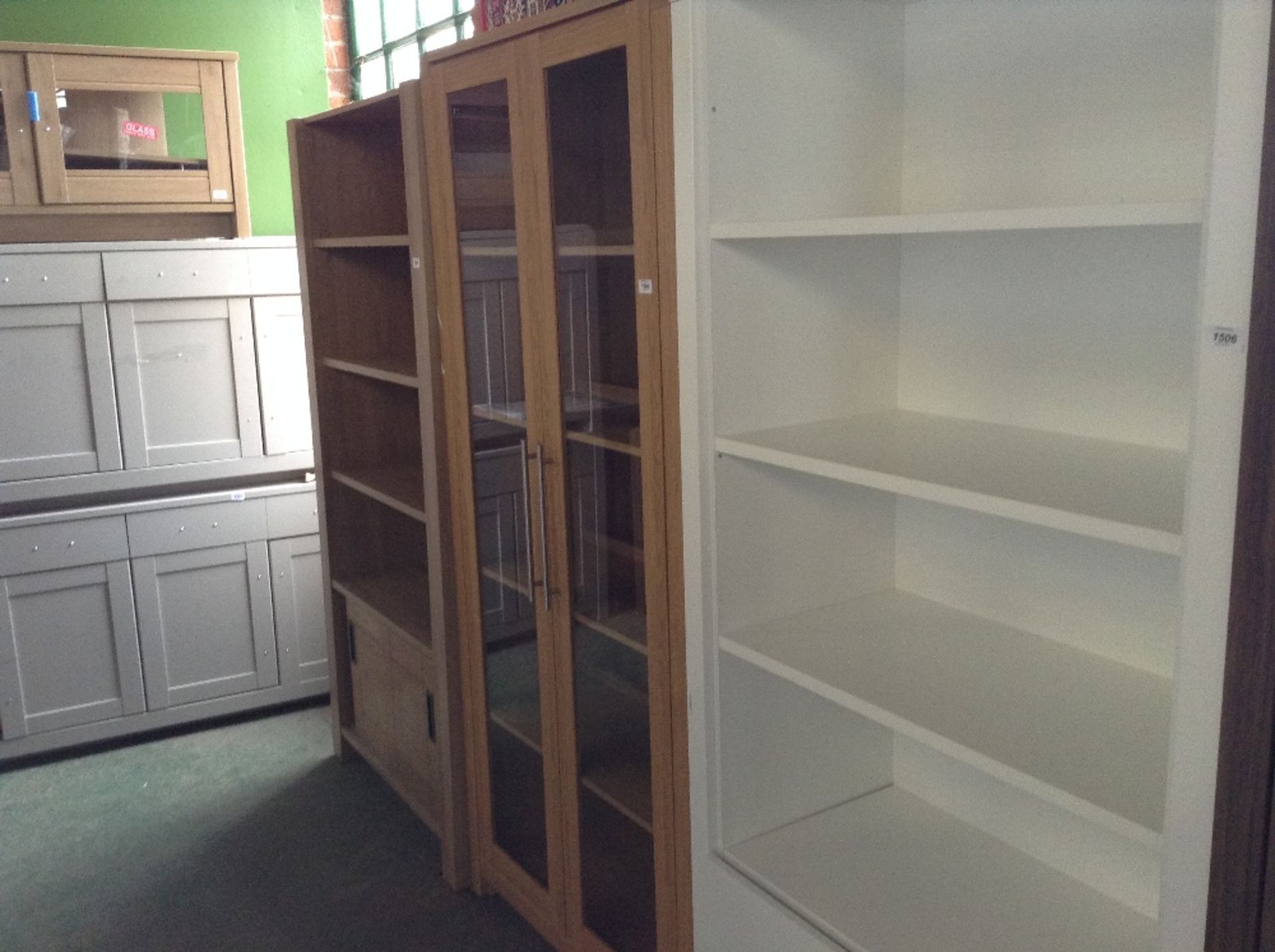 OAK GLASS DISPLAY UNIT (return)