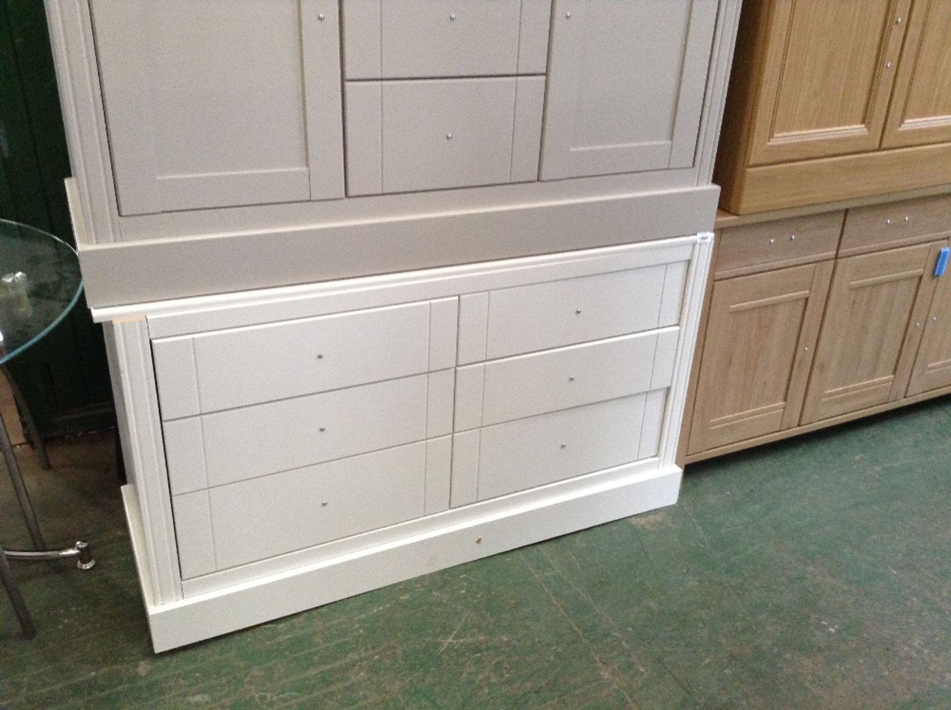 WHITE 6 DRAWER CHEST (return)