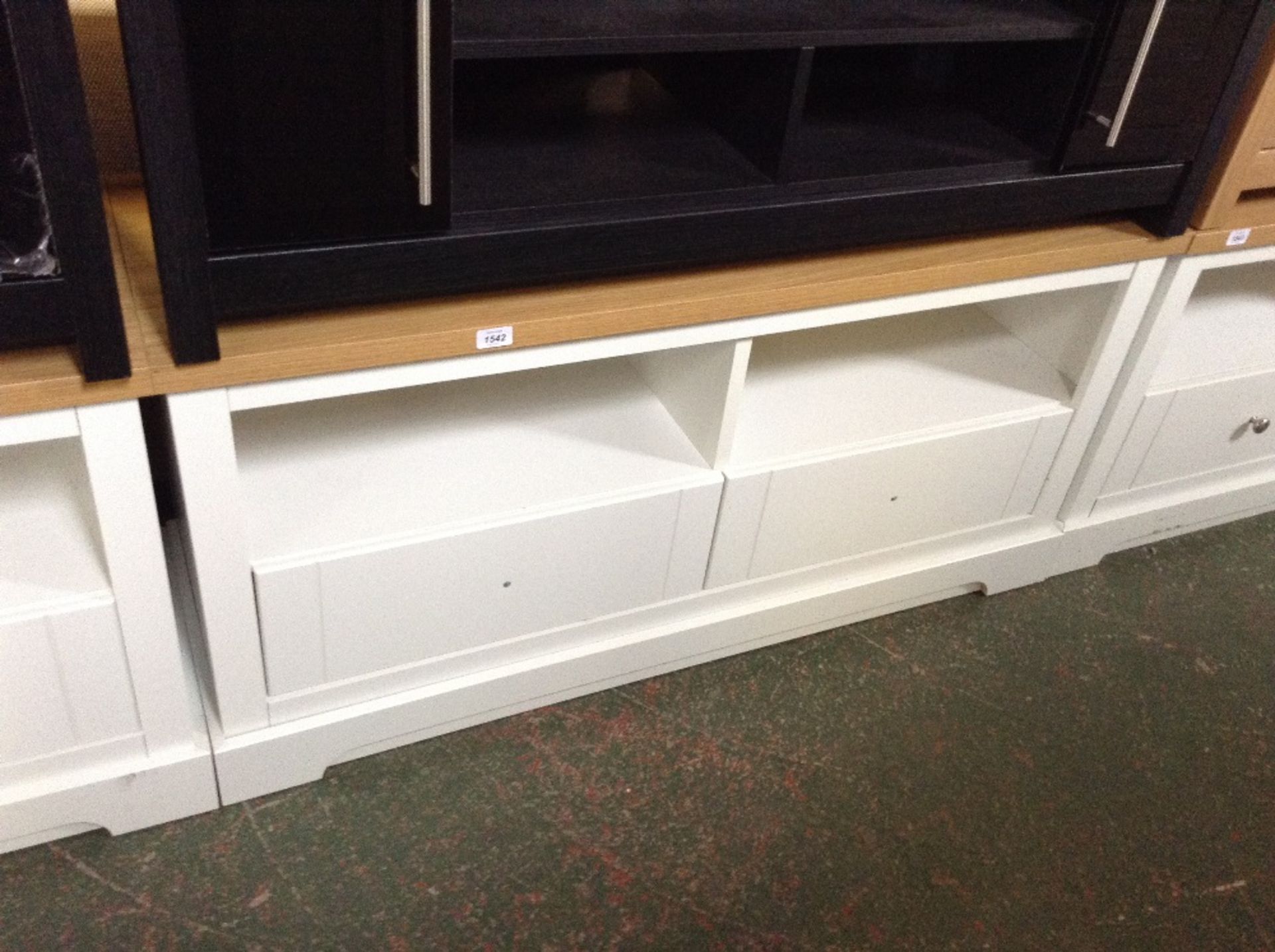 WHITE AND OAK TV/MEDIA UNIT (return)