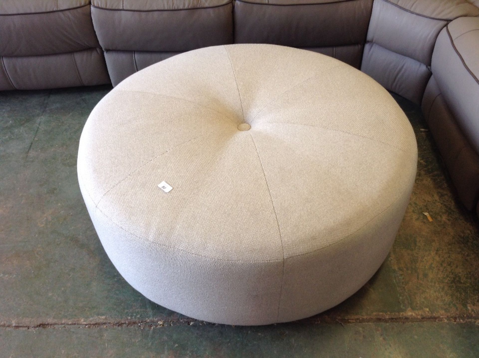 NATURAL ROUND FOOTSTOOL