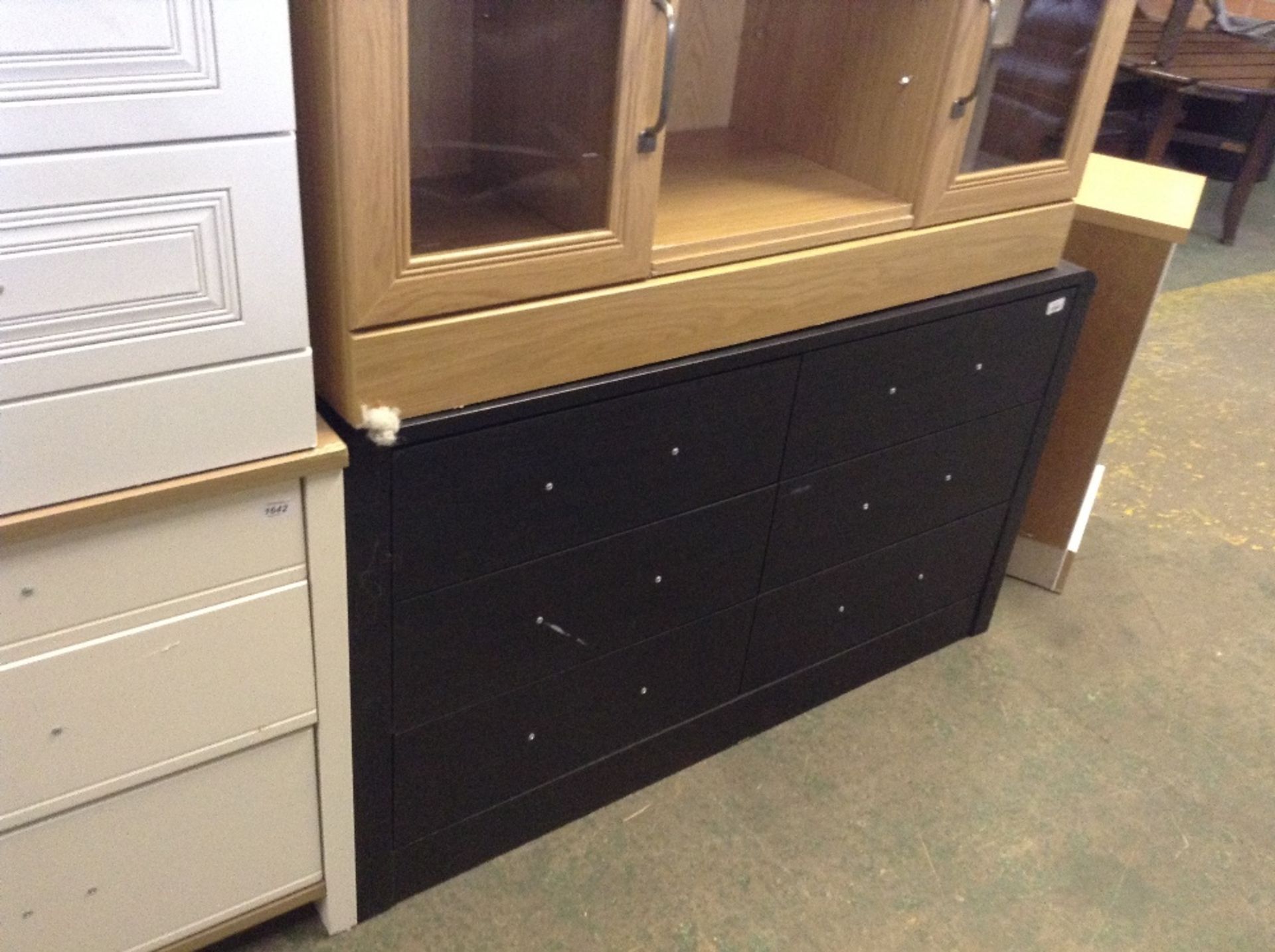 BLACK 6 DRAWER CHEST (return)