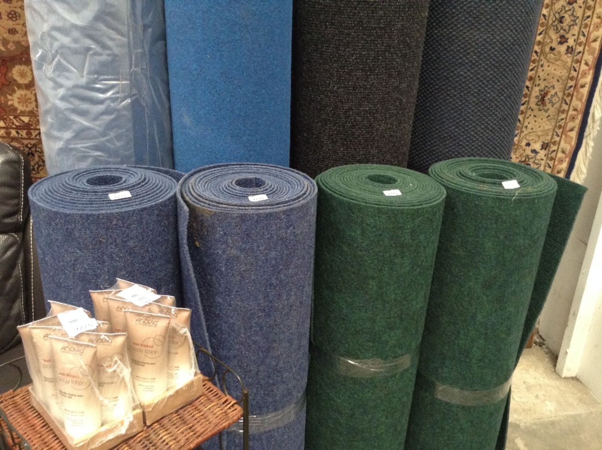 BLUE OFF CUT ROLL OF CARPET (2)