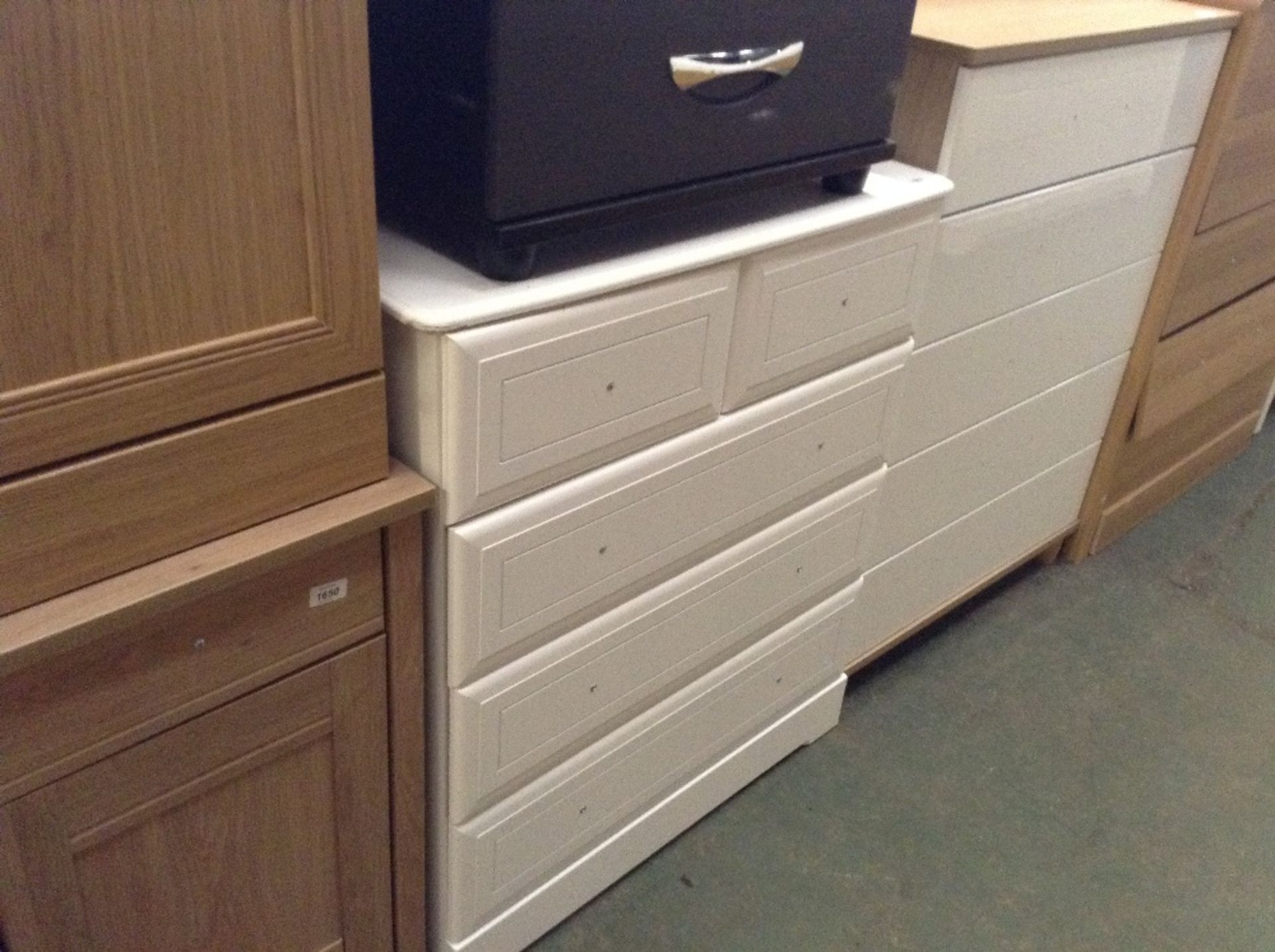 WHITE 2 OVER 3 CHEST OF DRAWERS (return)