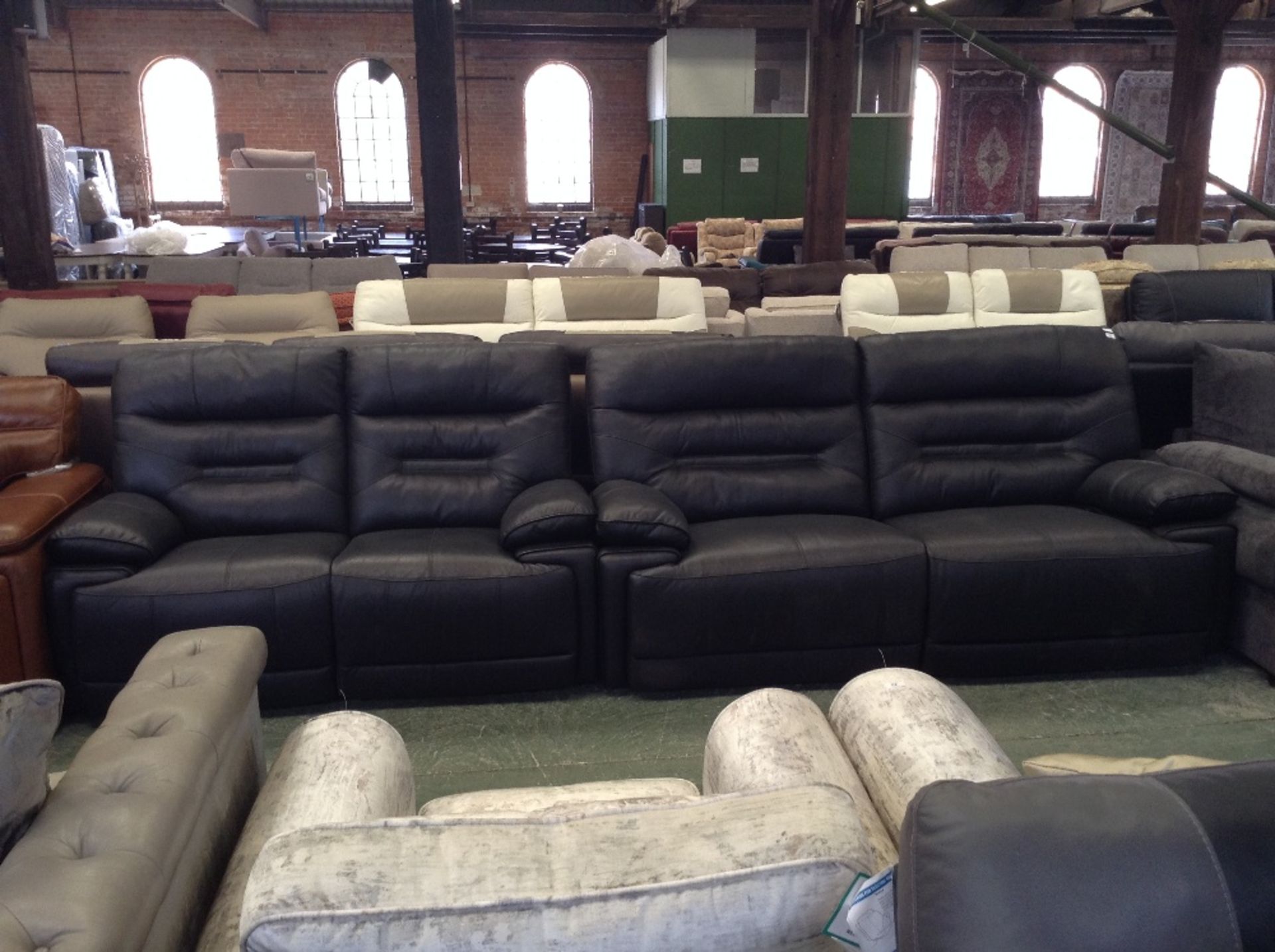 BLACK LEATHER MANUAL RECLINING 3 SEATER SOFA AND 2