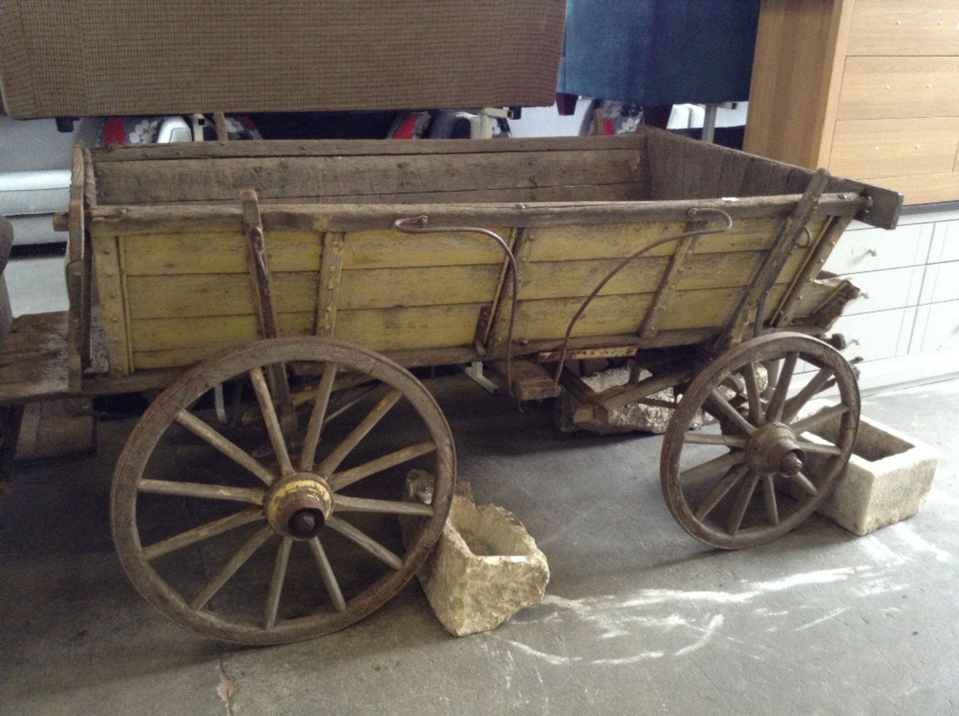 WOODEN CART