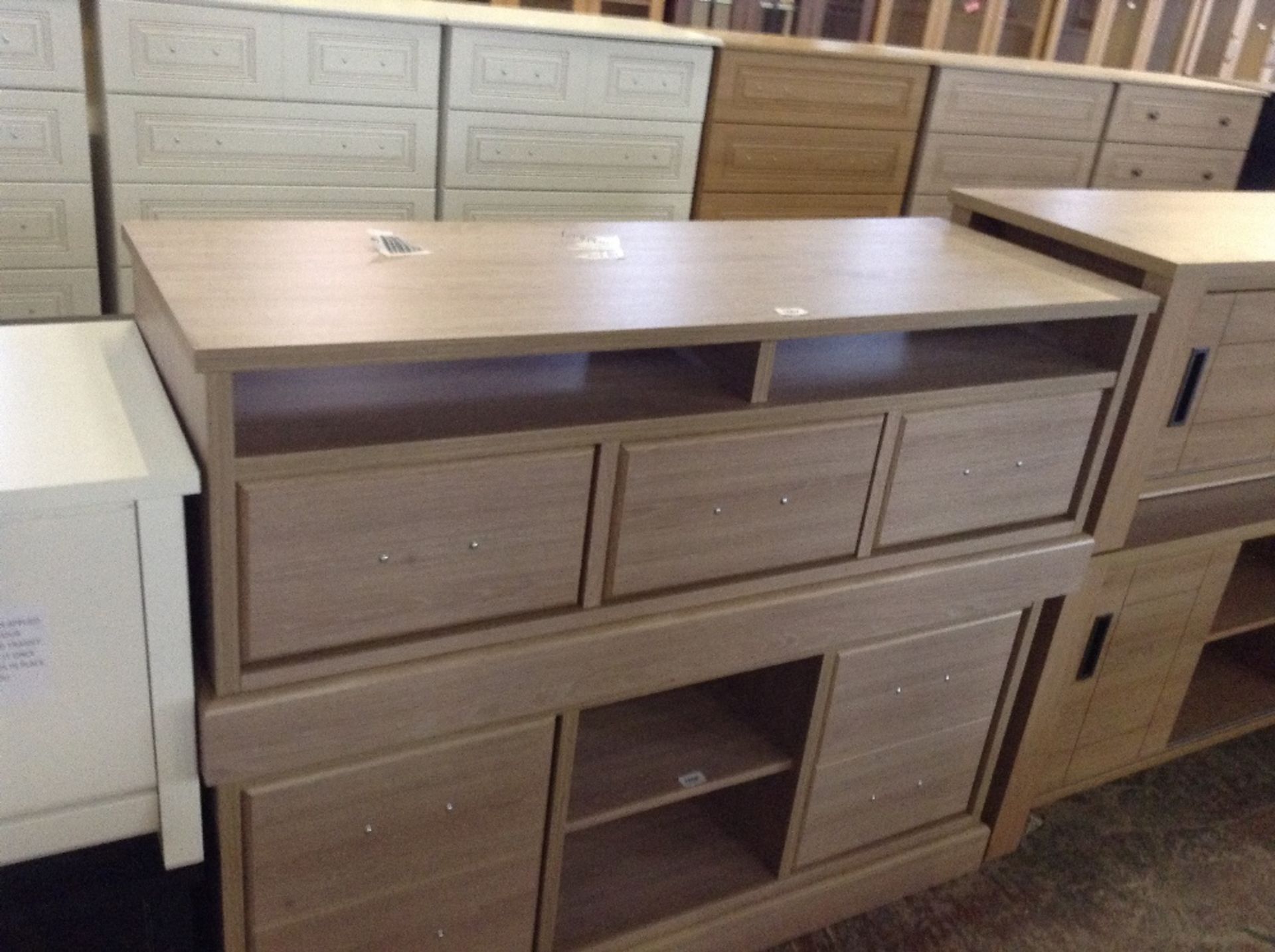 LIGHT OAK TV/MEDIA UNIT (return)