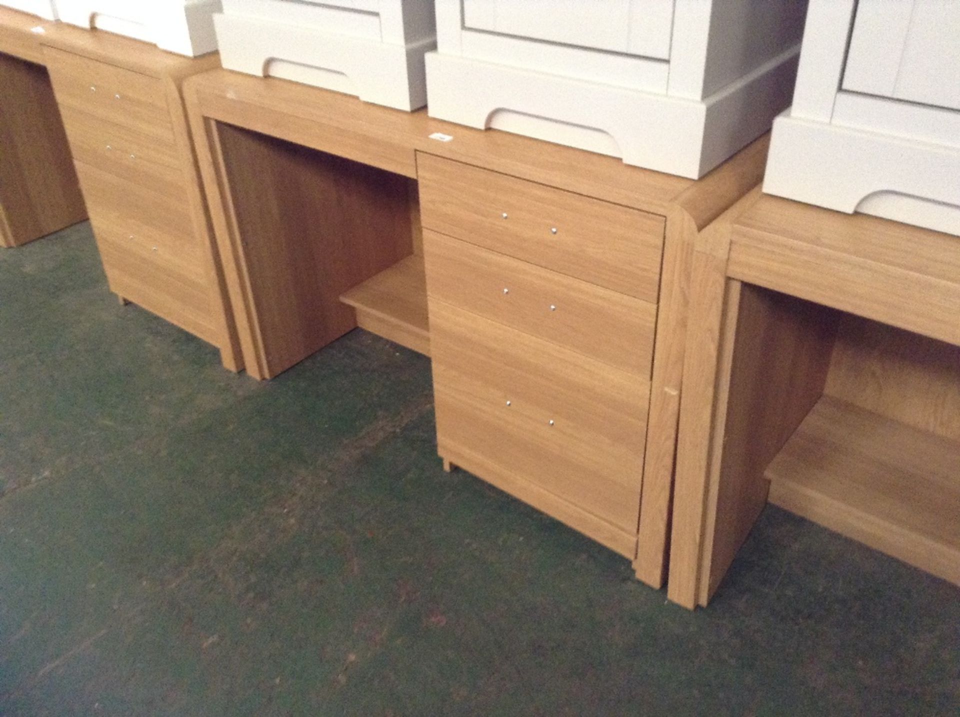 OAK 3 DRAWER DESK (return)