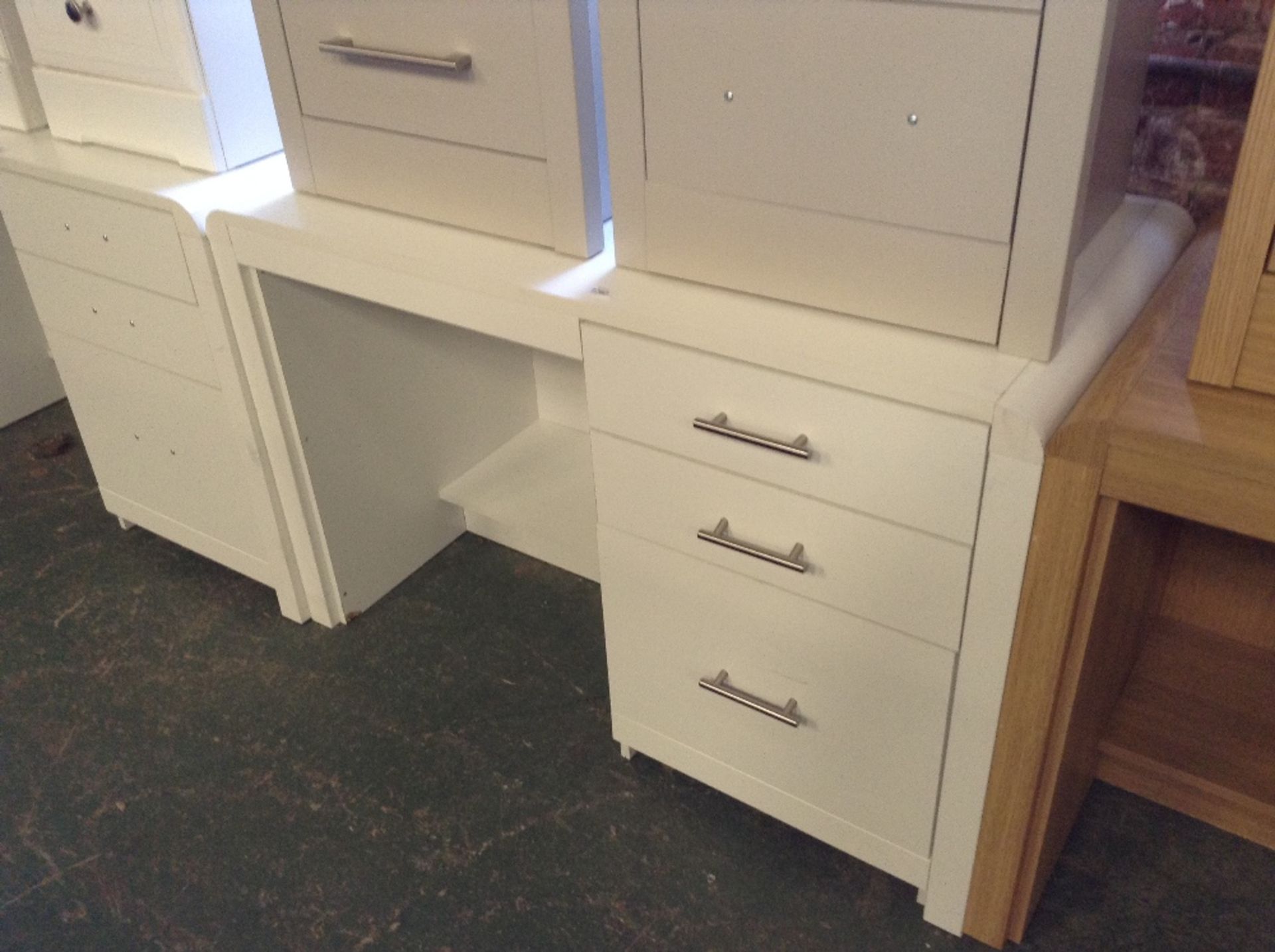 WHITE 3 DRAWER DESK (return) (2)