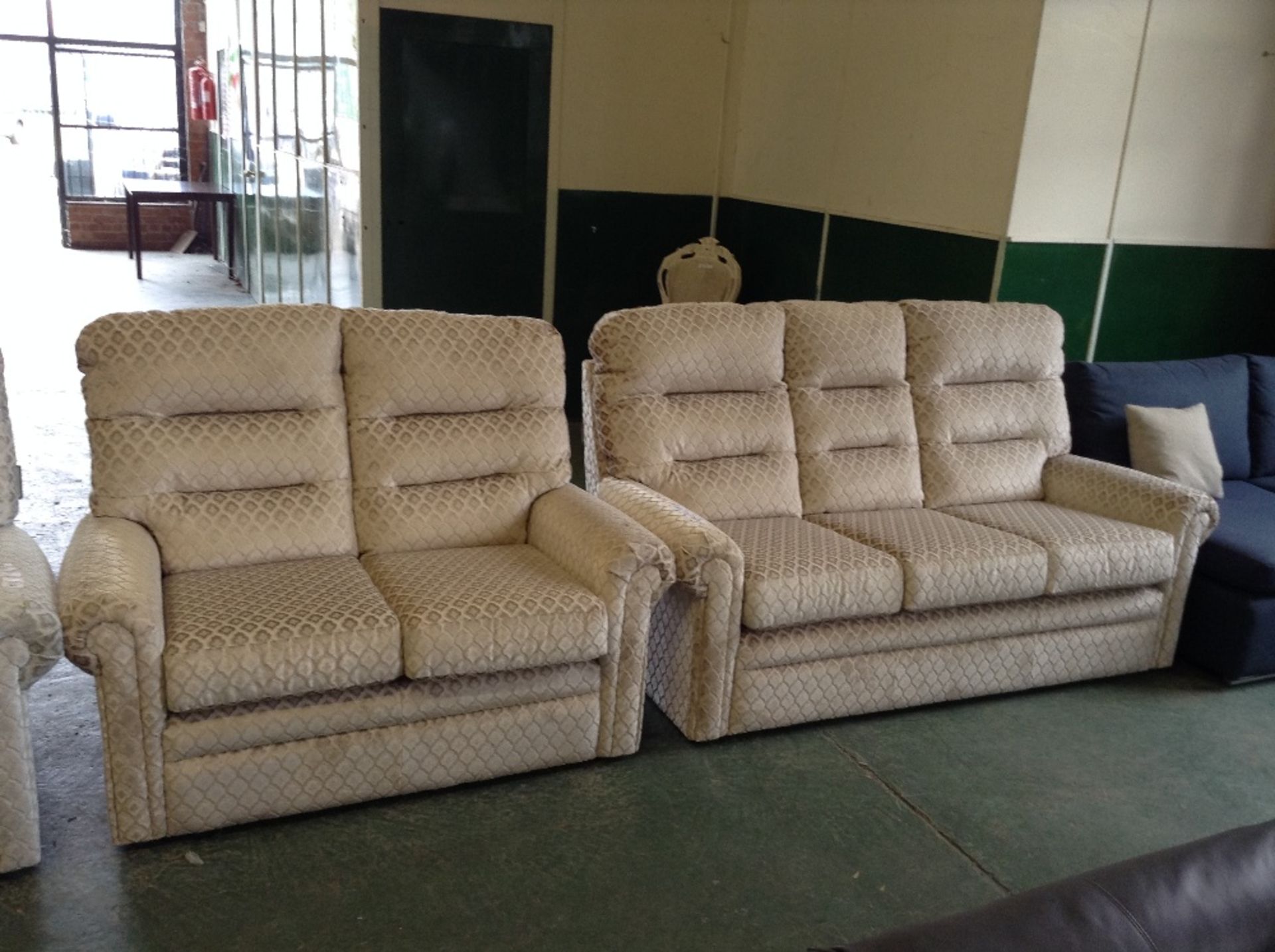 CREAM PATTERNED HIGH BACK 3 SEATER SOFA AND 2 SEAT