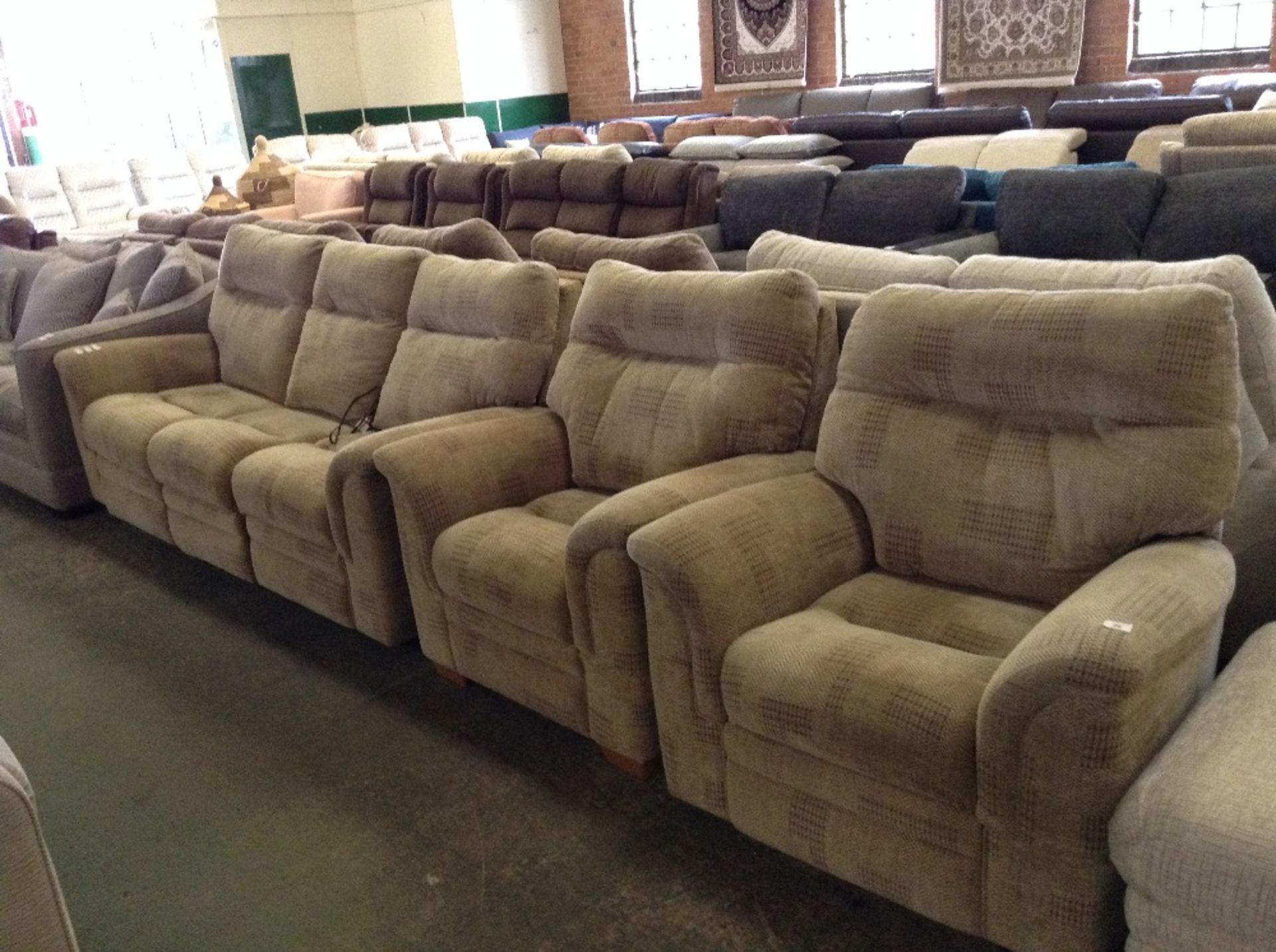 GOLDEN PATTERNED HIGH BACK ELECTRIC RECLINING 3 SE