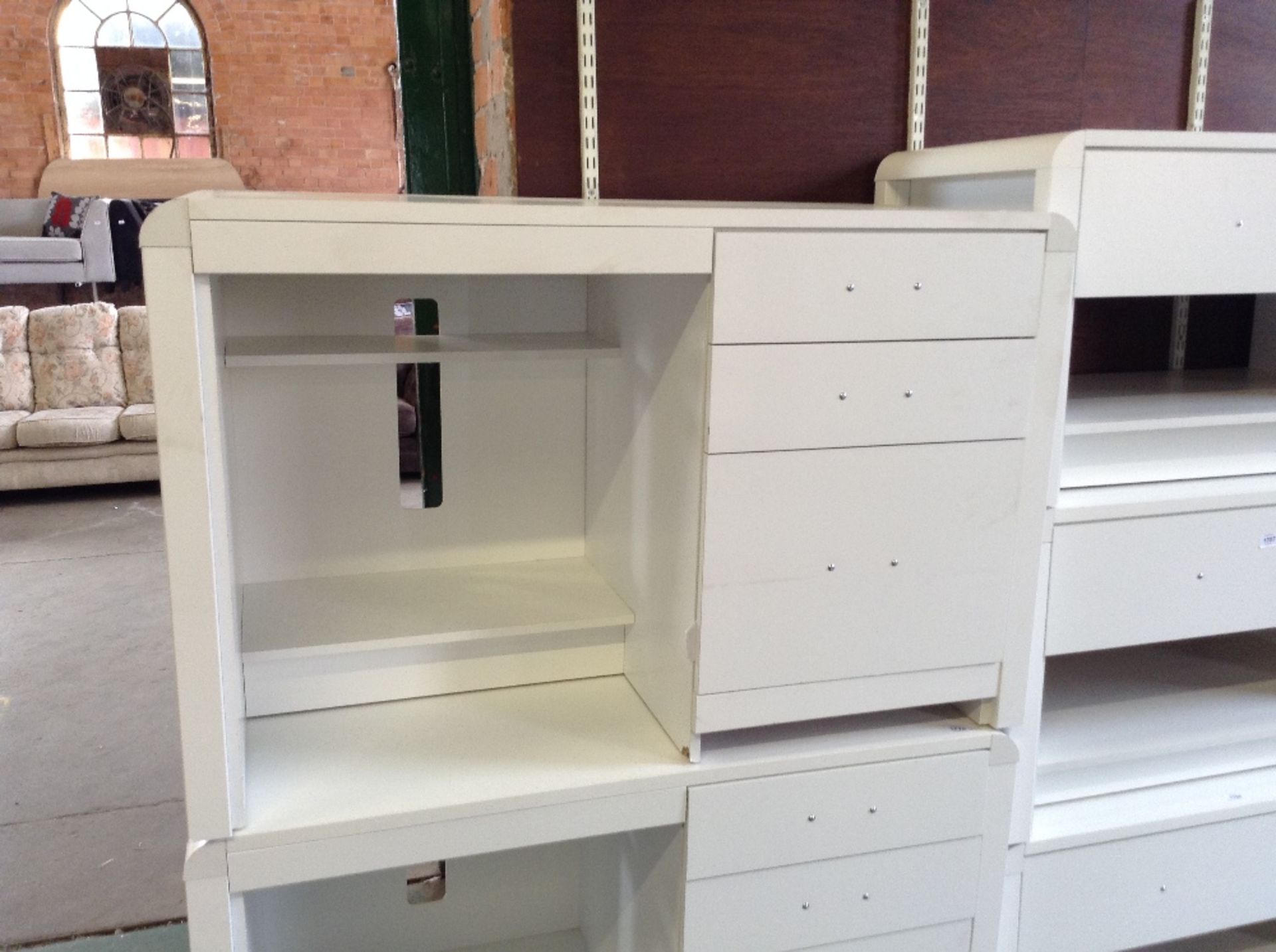 WHITE 3 DRAWER DESK (return) (2)